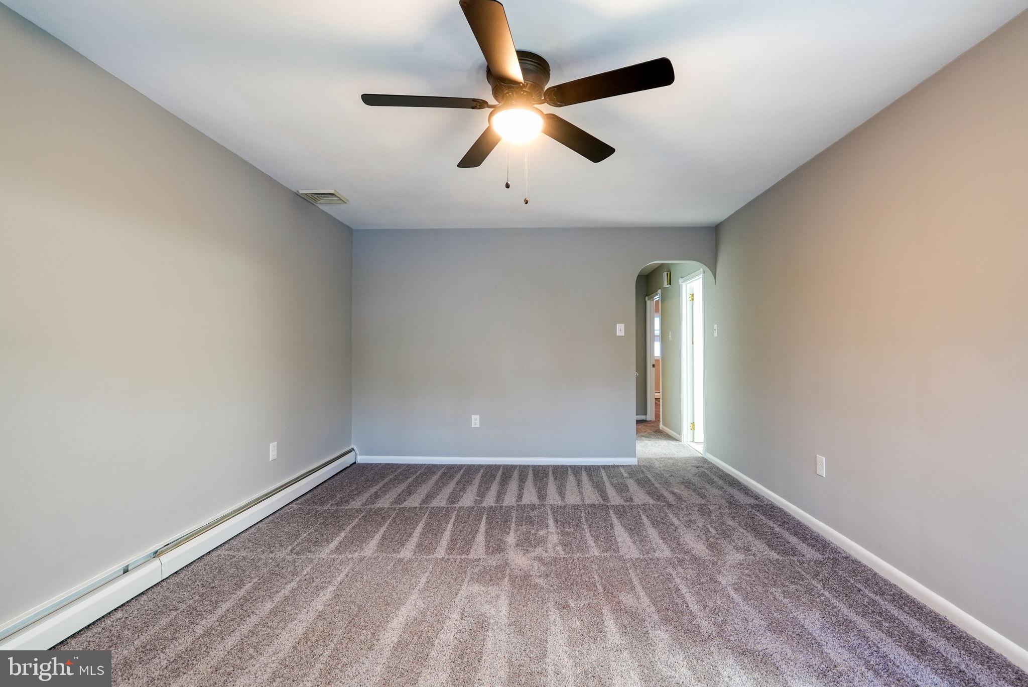 PHILADELPHIA (NORTHEAST) - Residential