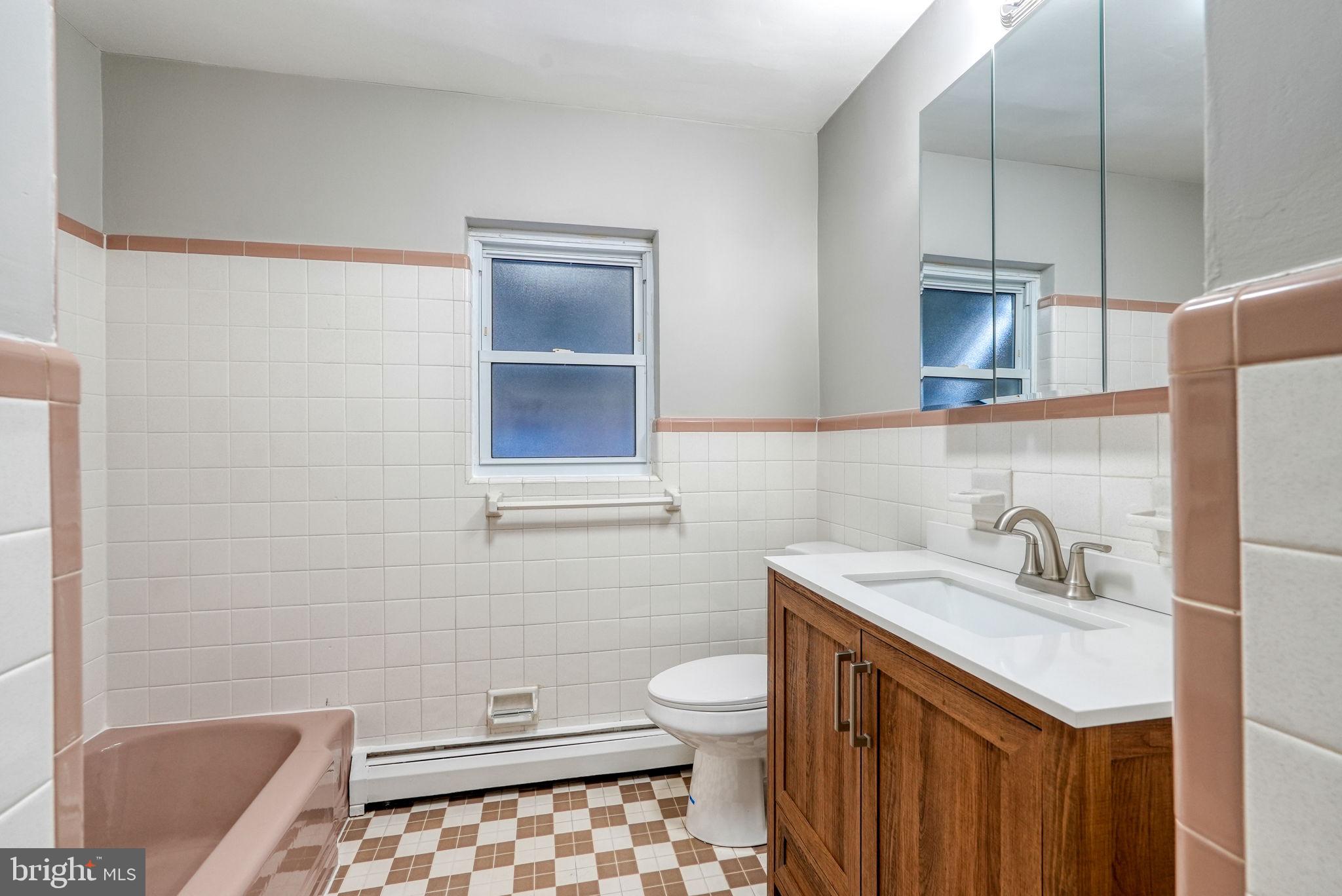 PHILADELPHIA (NORTHEAST) - Residential