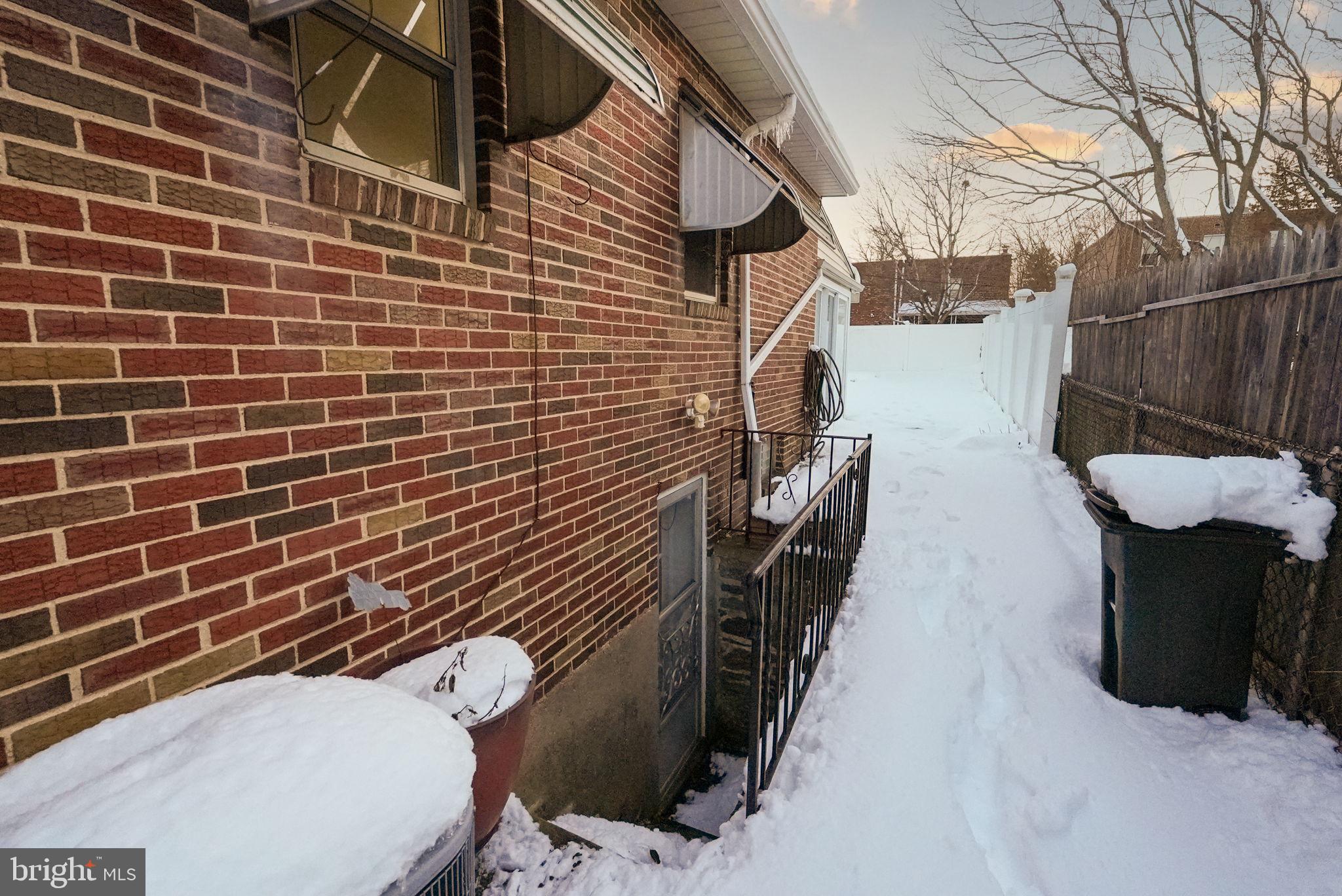 PHILADELPHIA (NORTHEAST) - Residential