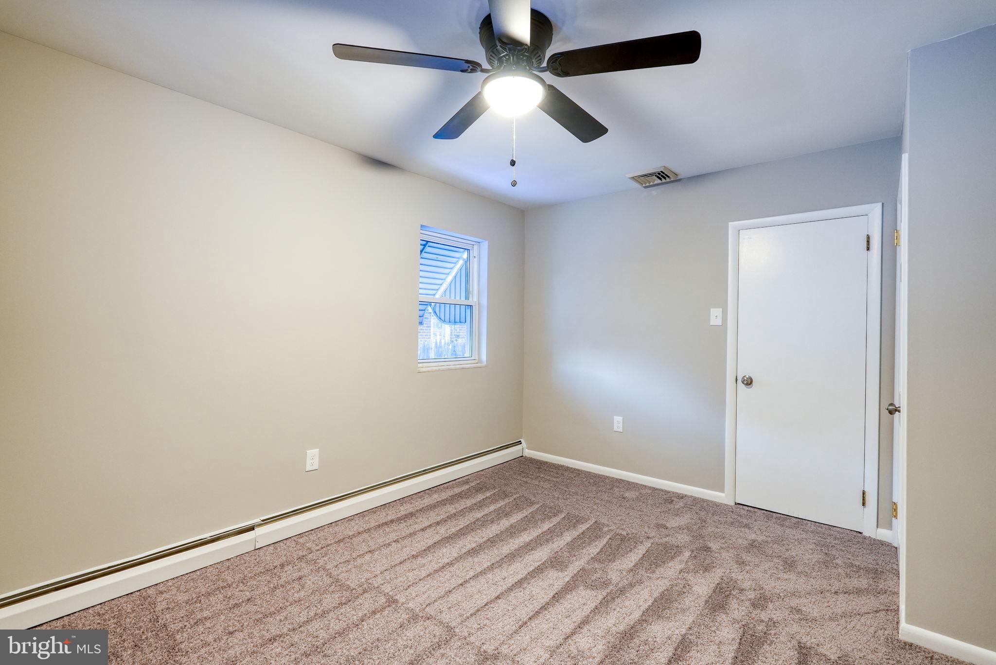 PHILADELPHIA (NORTHEAST) - Residential