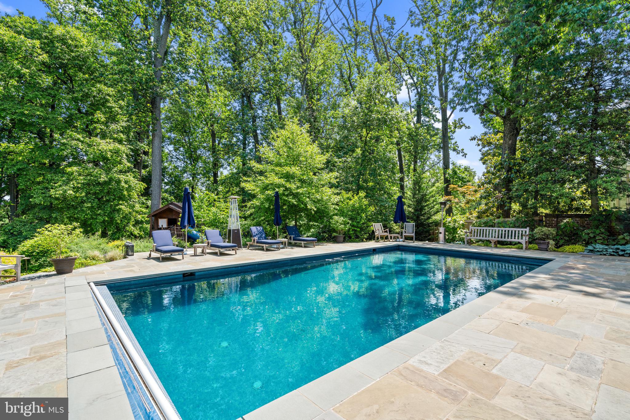 FOXHALL - Residential