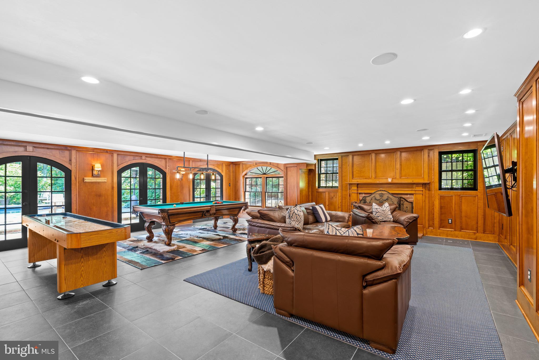 FOXHALL - Residential