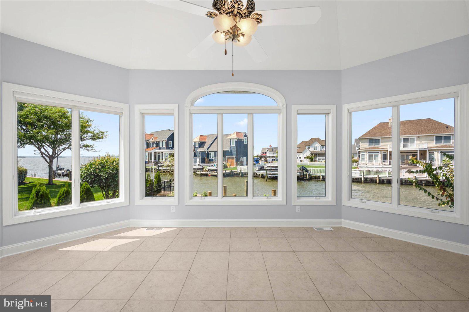 HERON HARBOUR - Residential