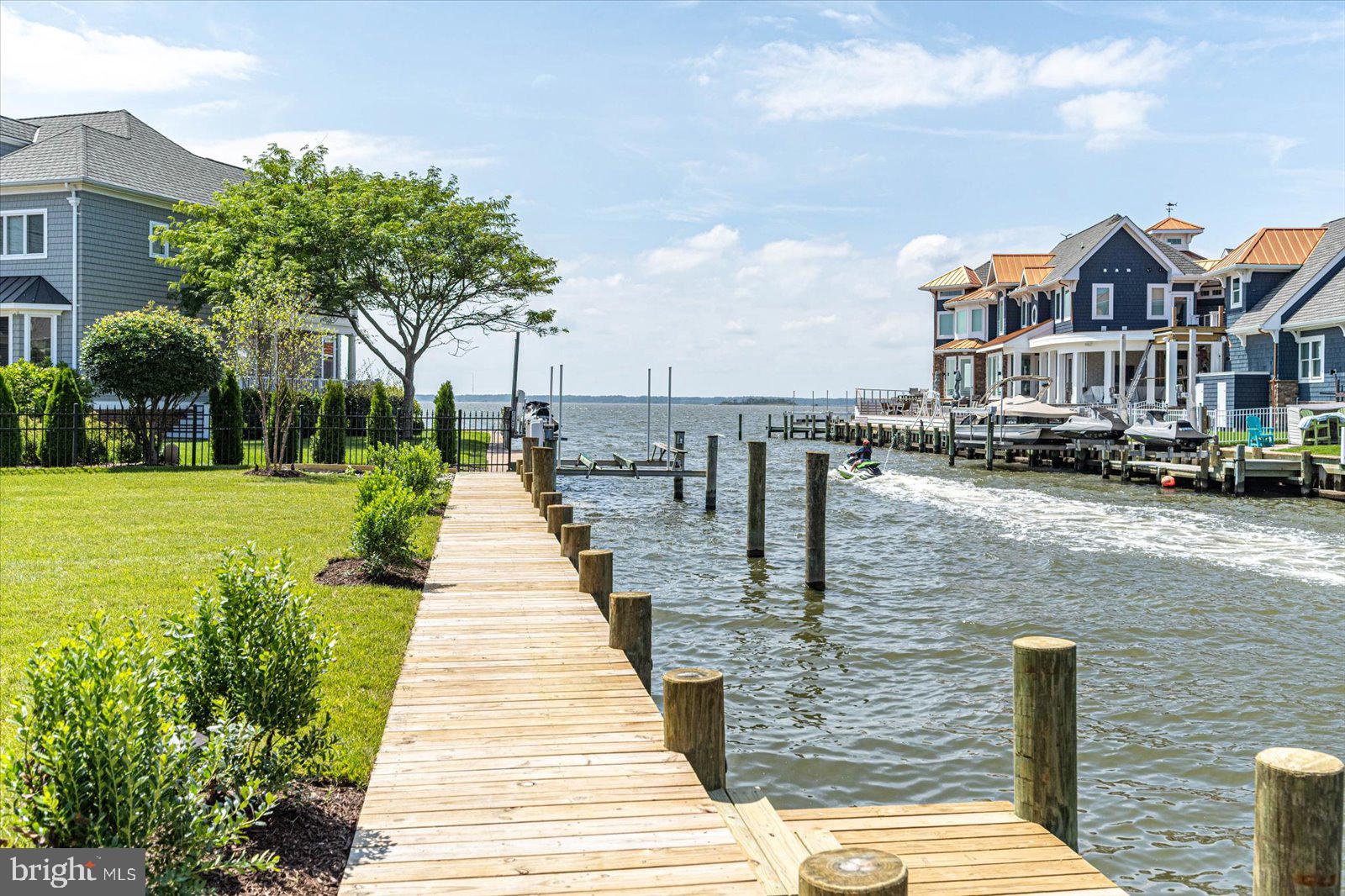 HERON HARBOUR - Residential