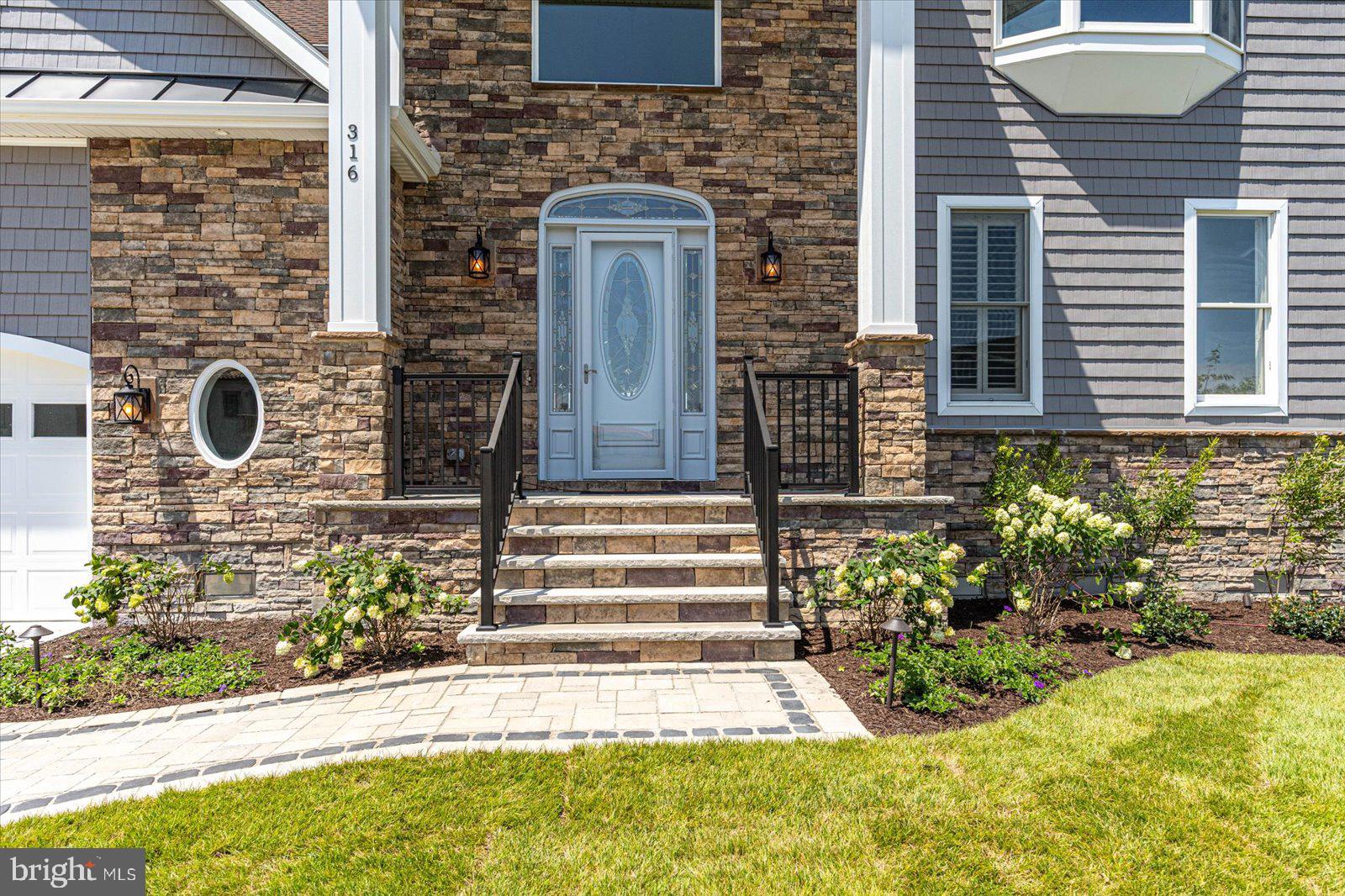 HERON HARBOUR - Residential