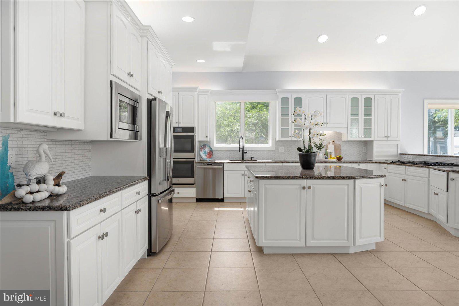 HERON HARBOUR - Residential