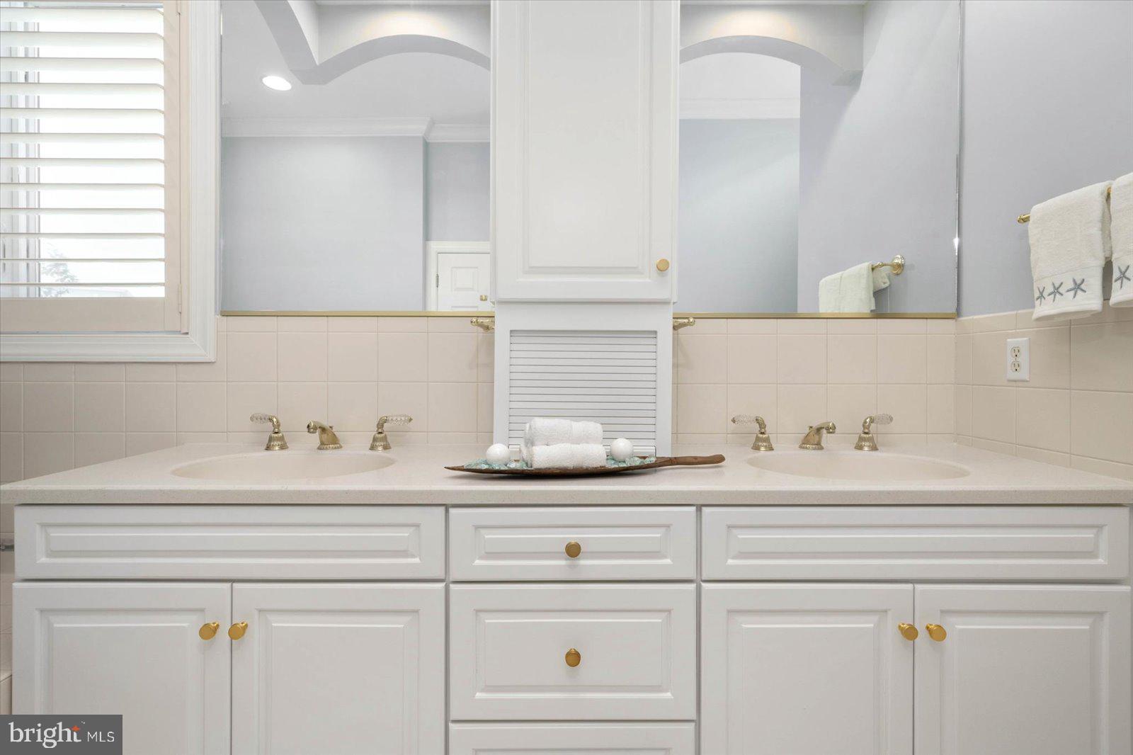 HERON HARBOUR - Residential