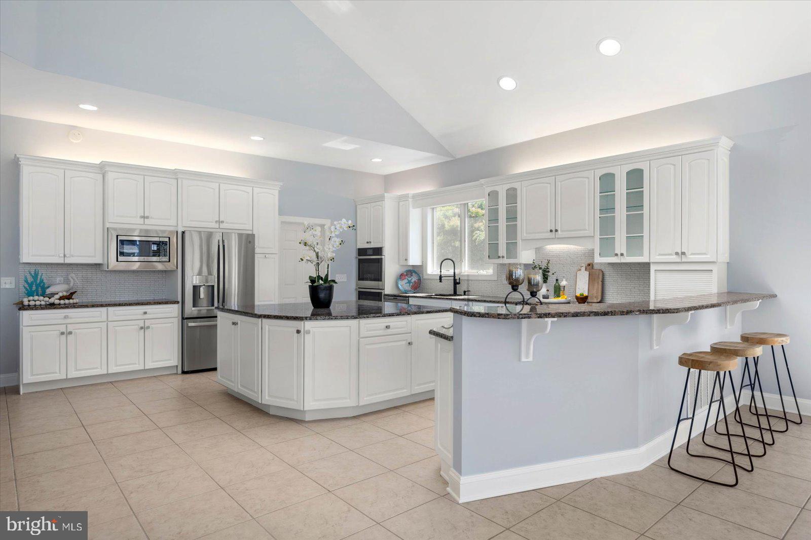 HERON HARBOUR - Residential