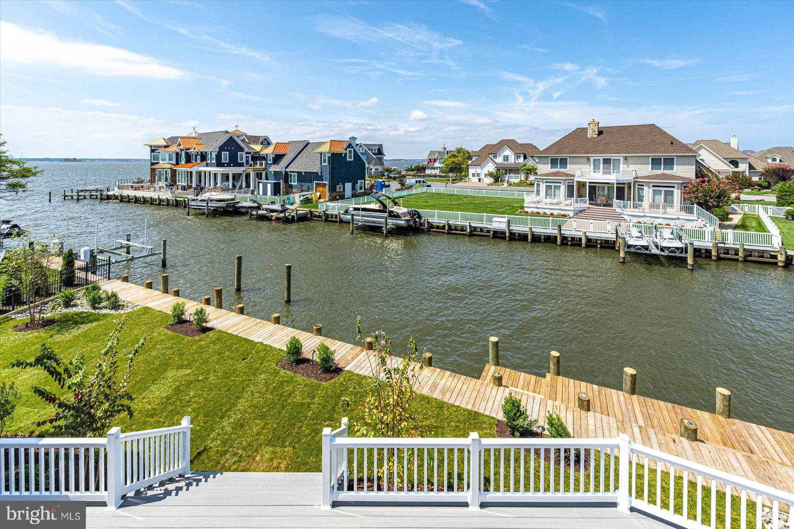 HERON HARBOUR - Residential