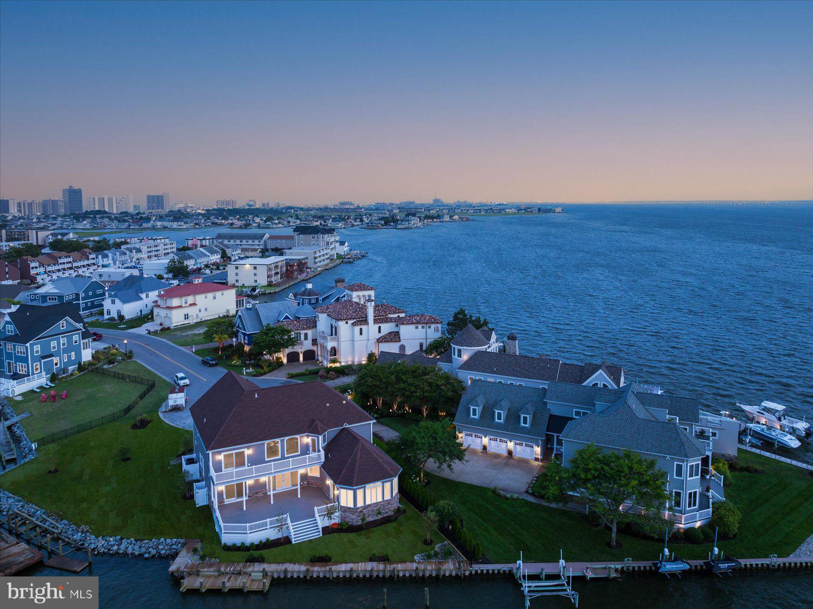 HERON HARBOUR - Residential