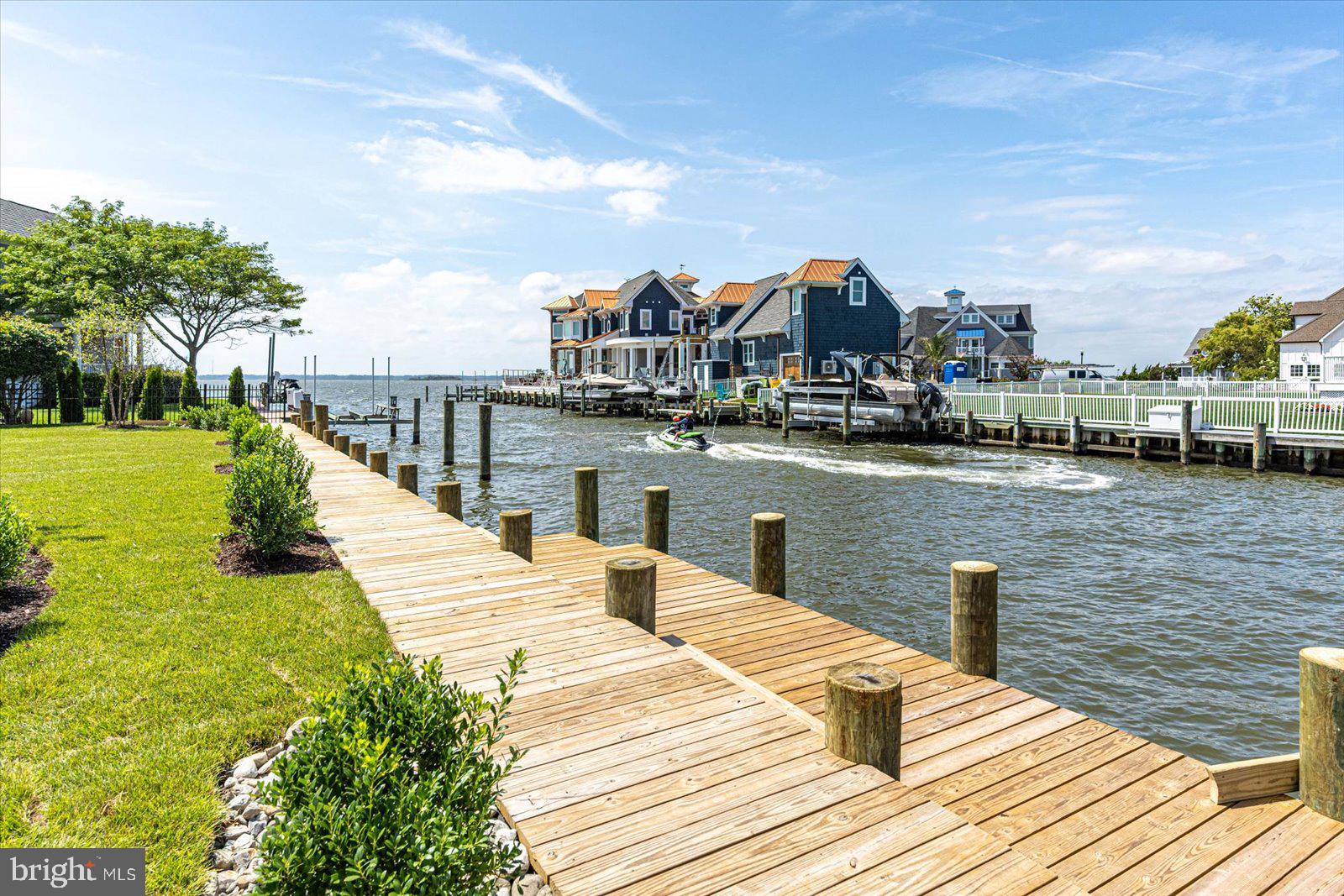 HERON HARBOUR - Residential