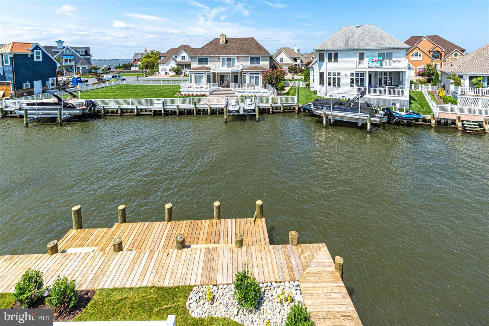 HERON HARBOUR - Residential