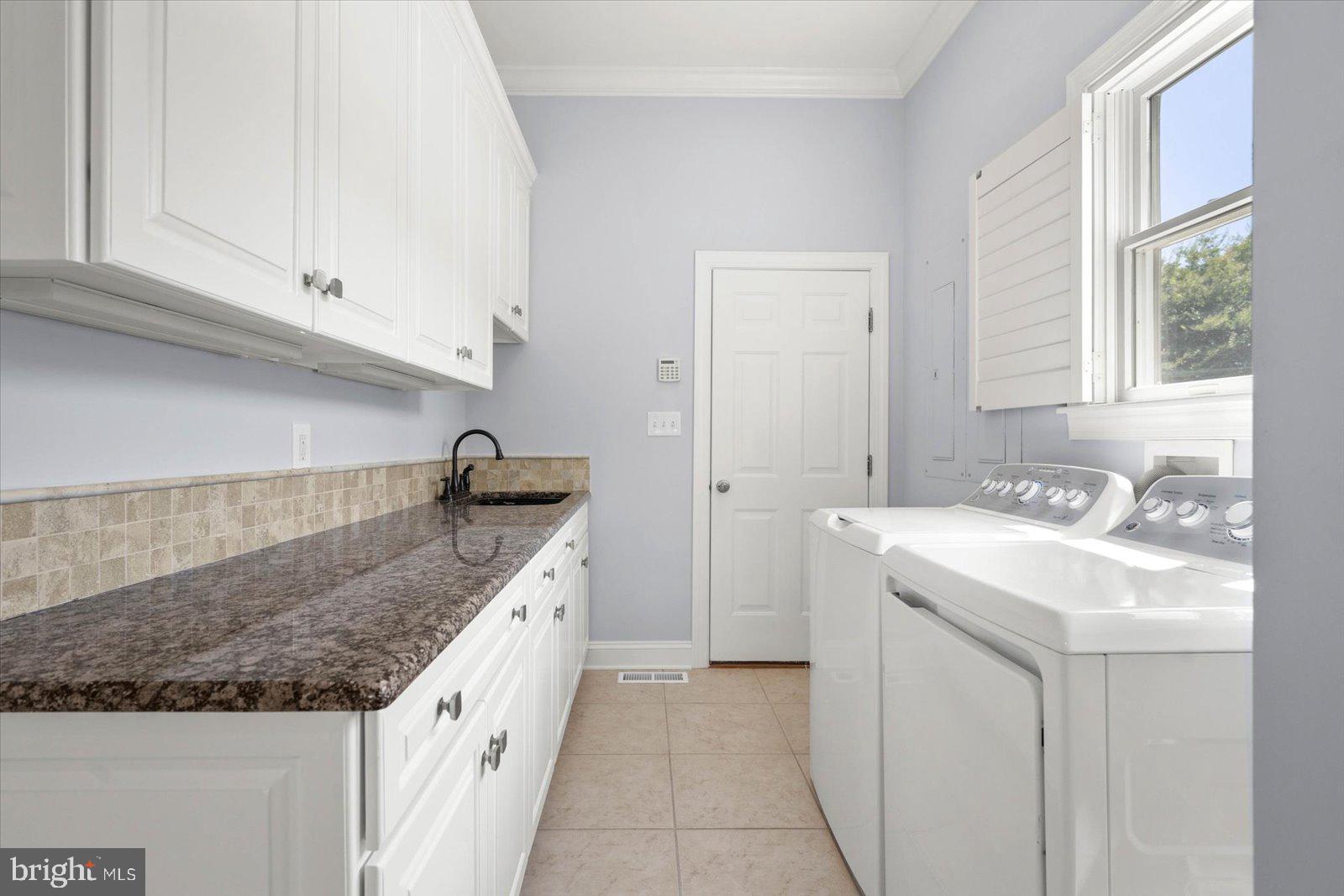 HERON HARBOUR - Residential