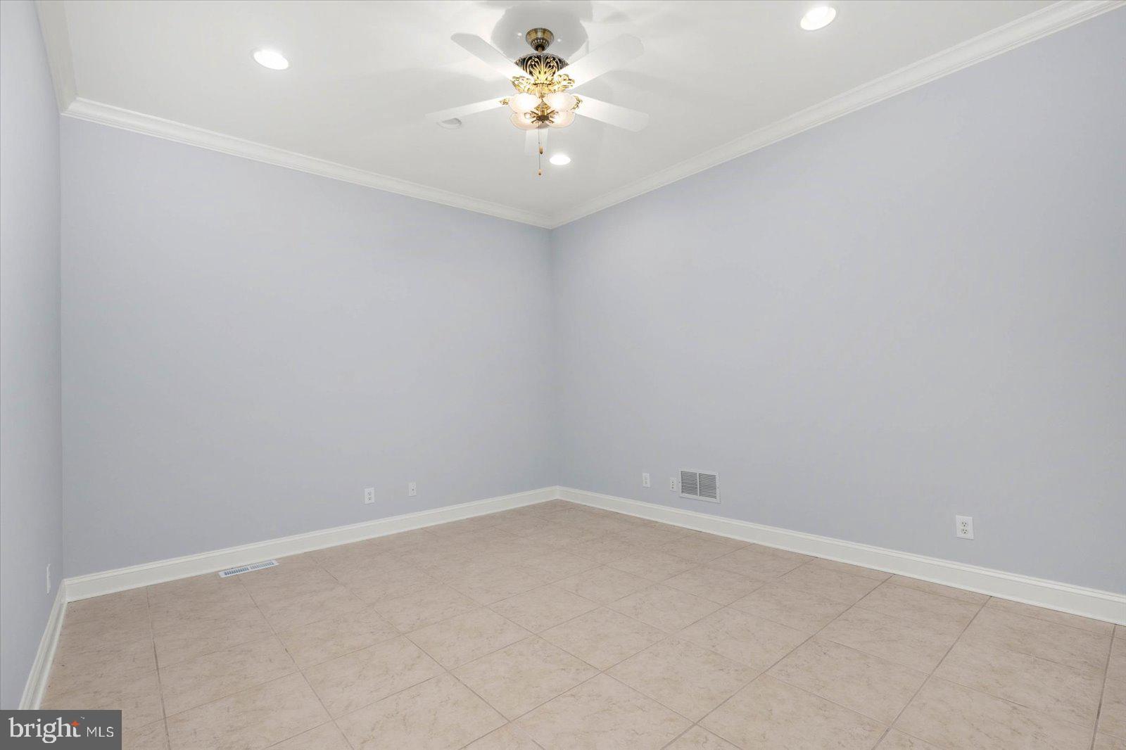 HERON HARBOUR - Residential