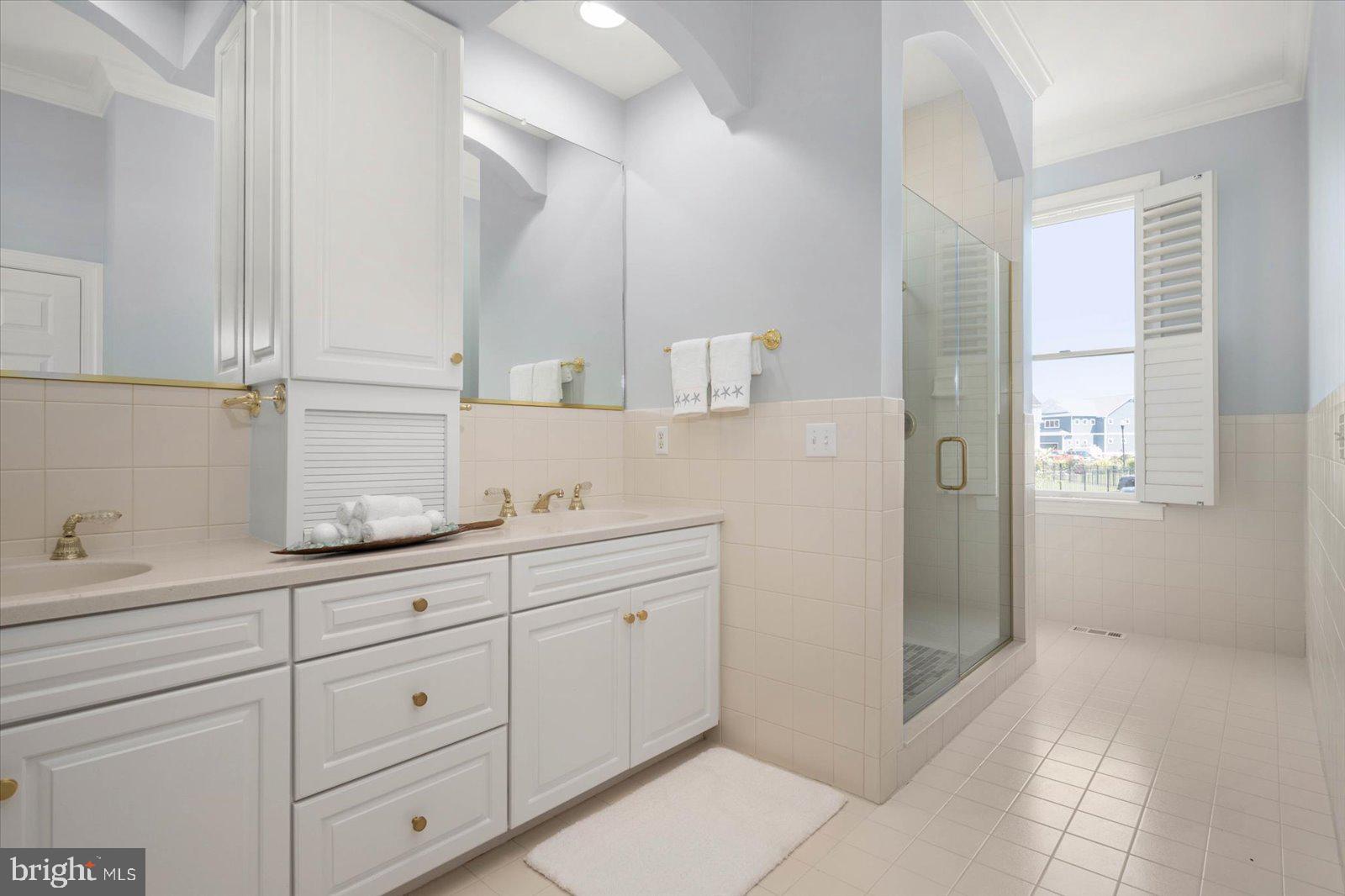 HERON HARBOUR - Residential