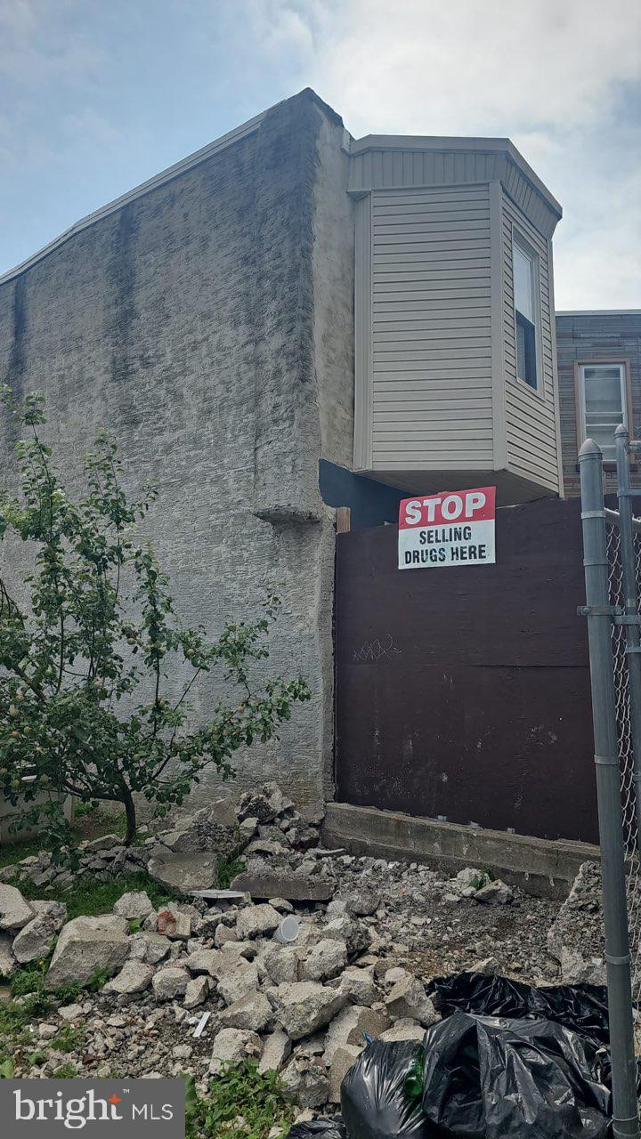 KENSINGTON - Residential