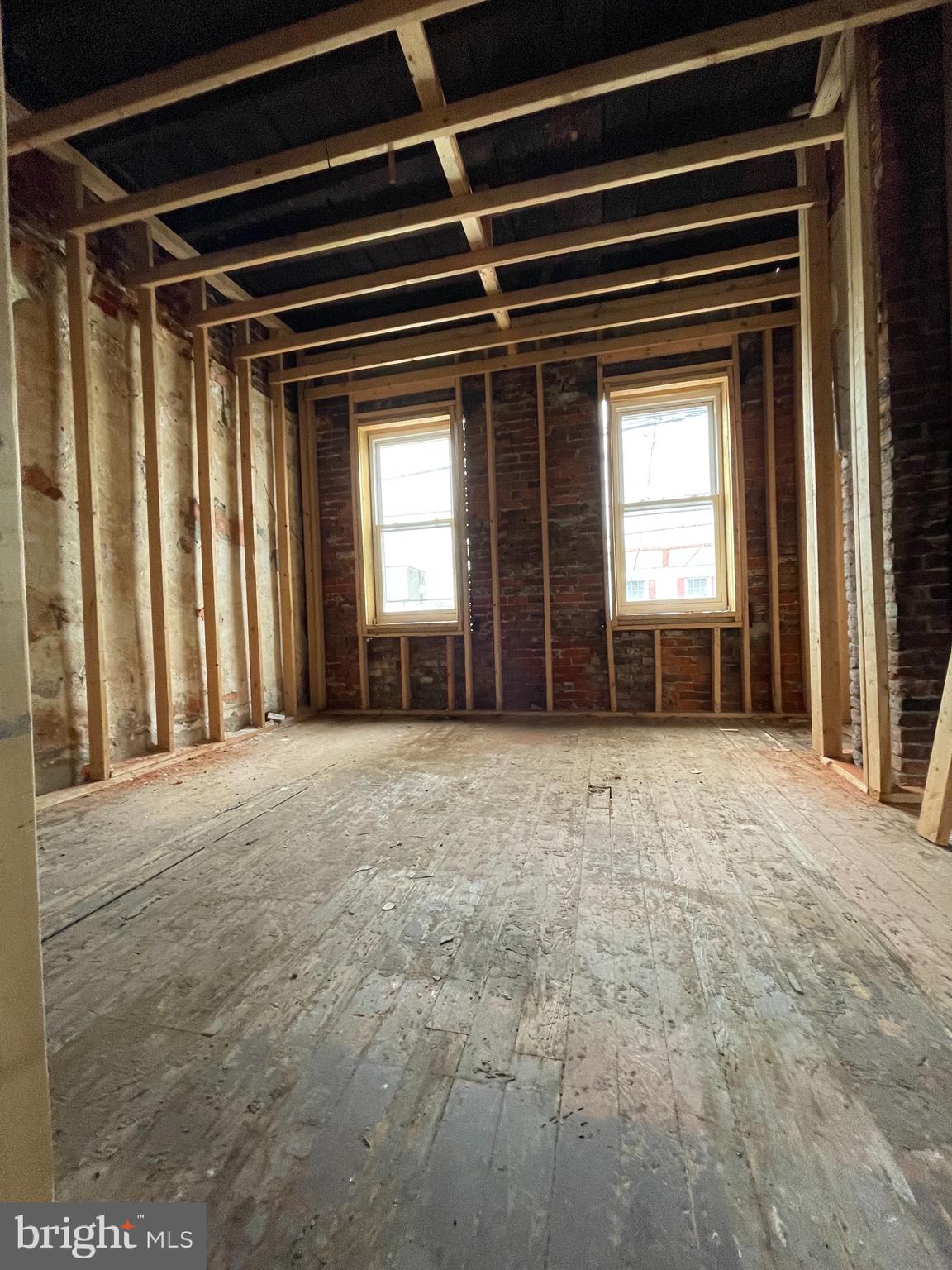 KENSINGTON - Residential