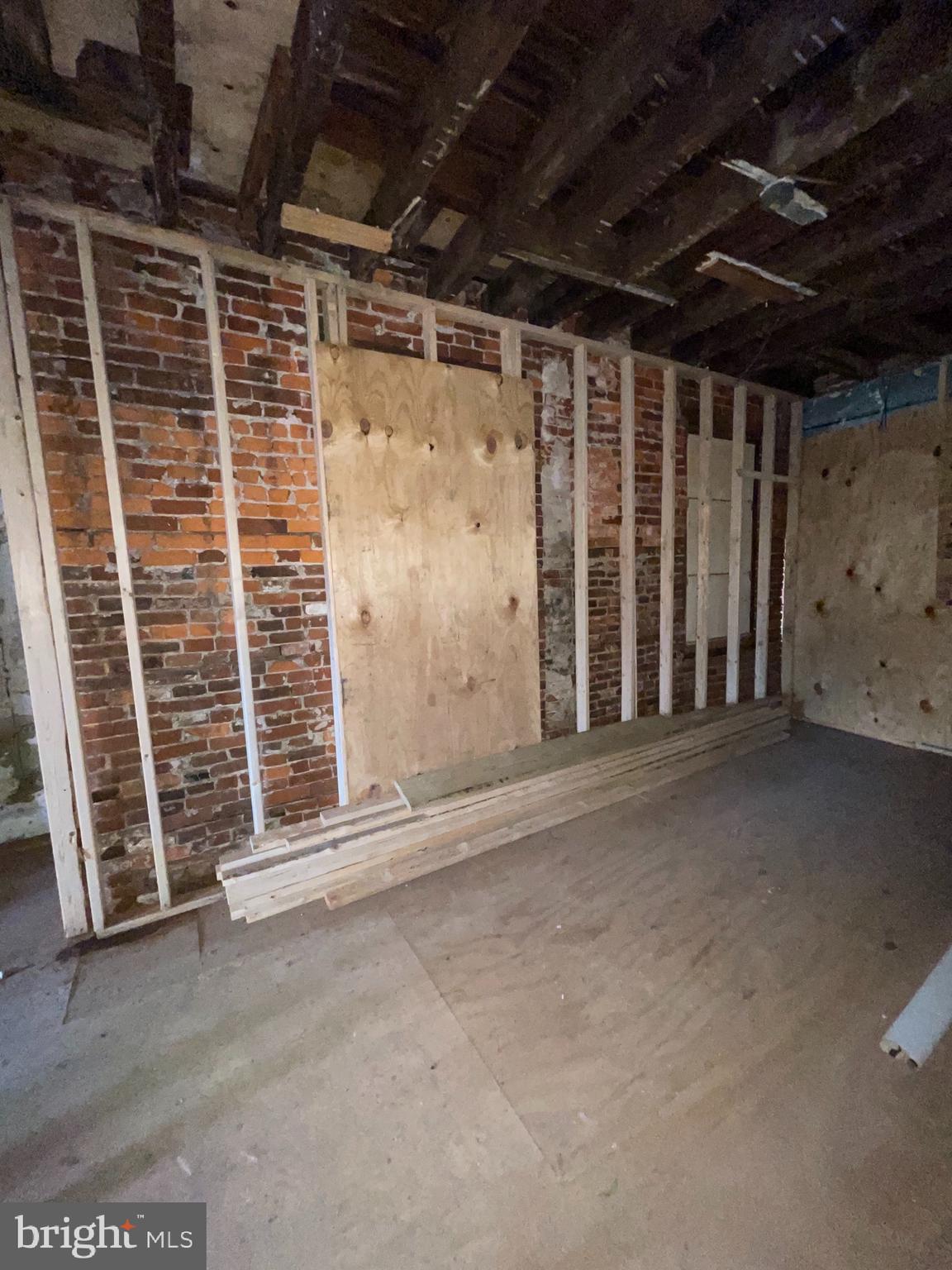 KENSINGTON - Residential