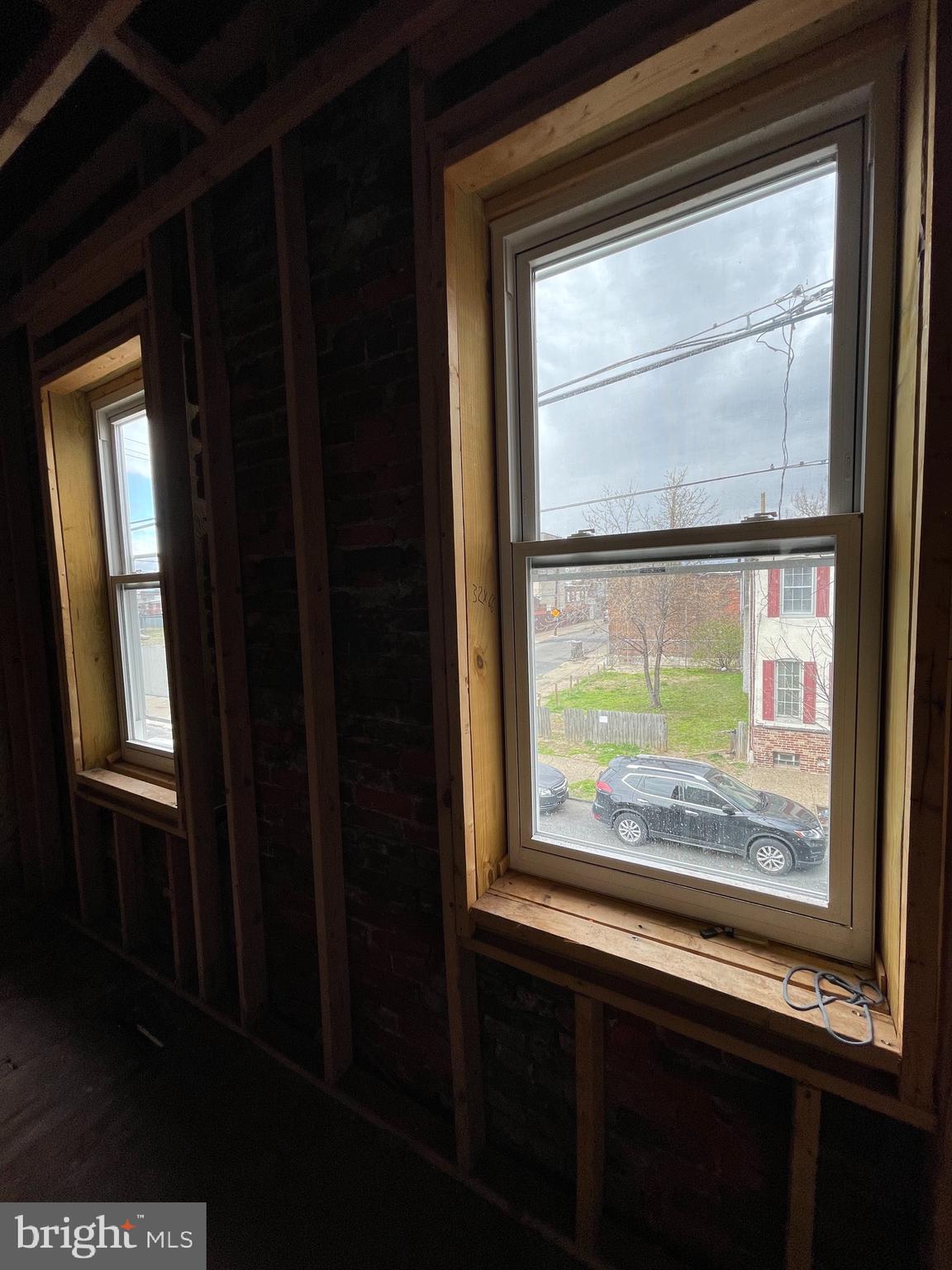 KENSINGTON - Residential