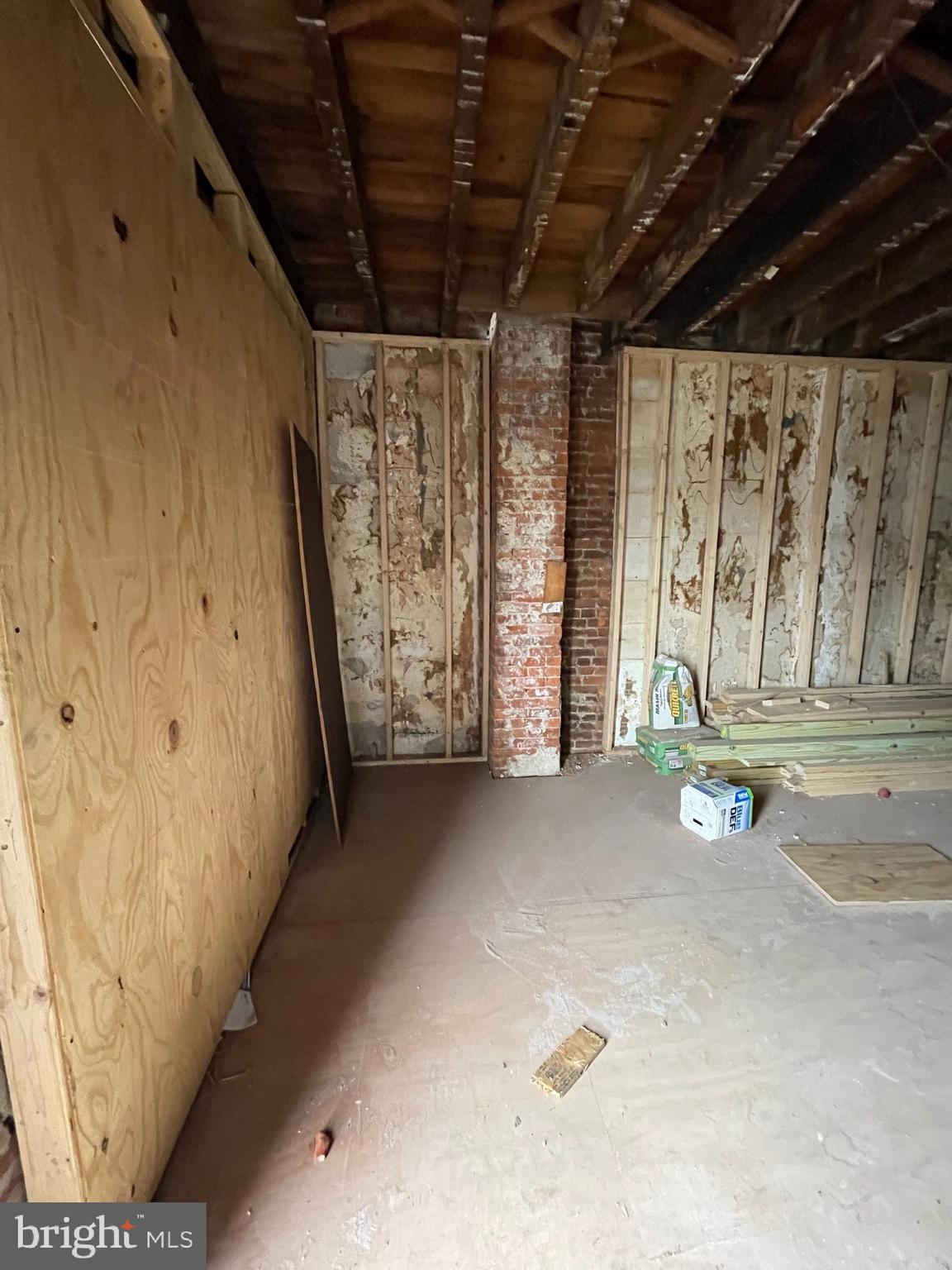 KENSINGTON - Residential