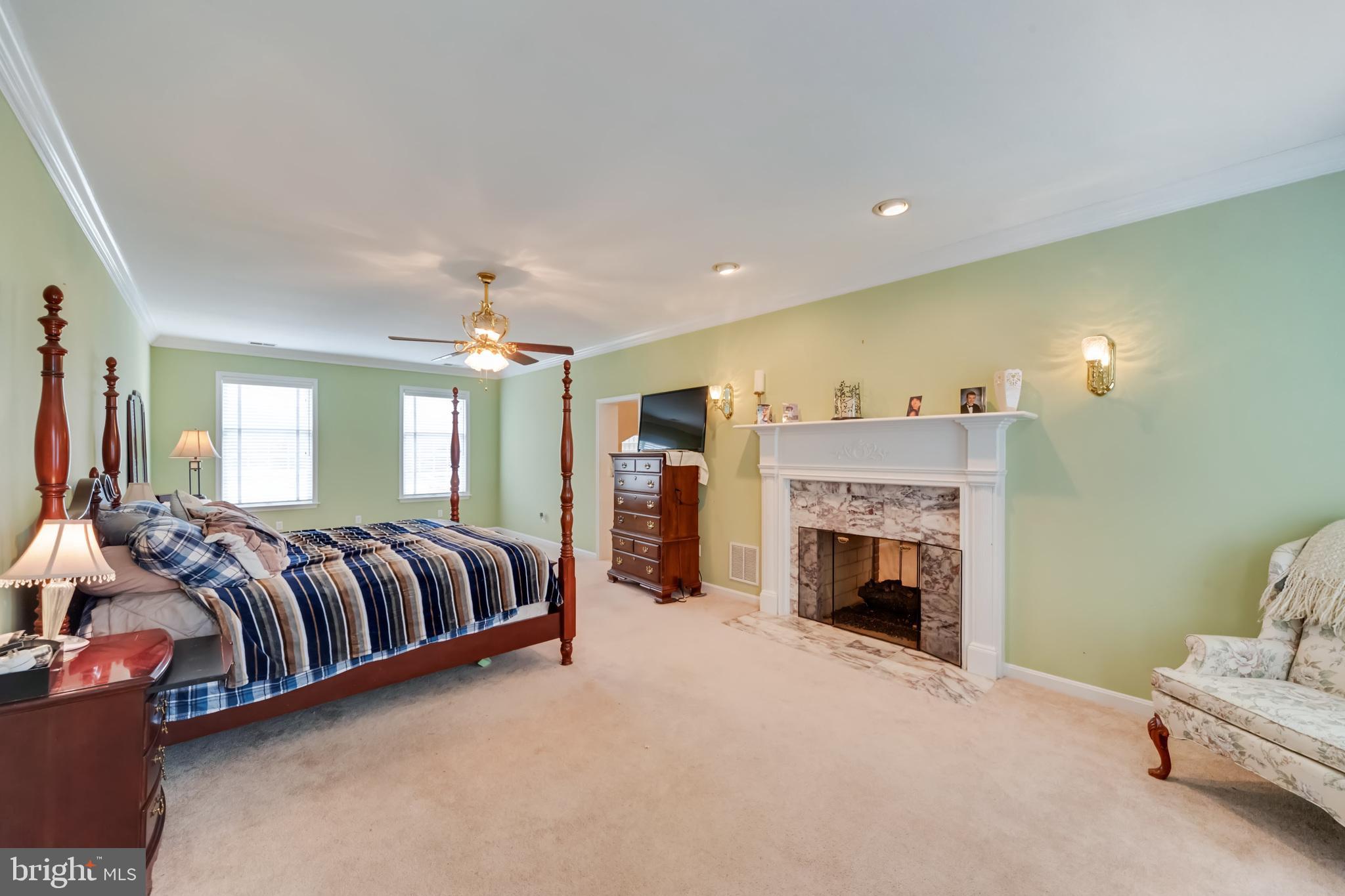 MILLERSVILLE - Residential