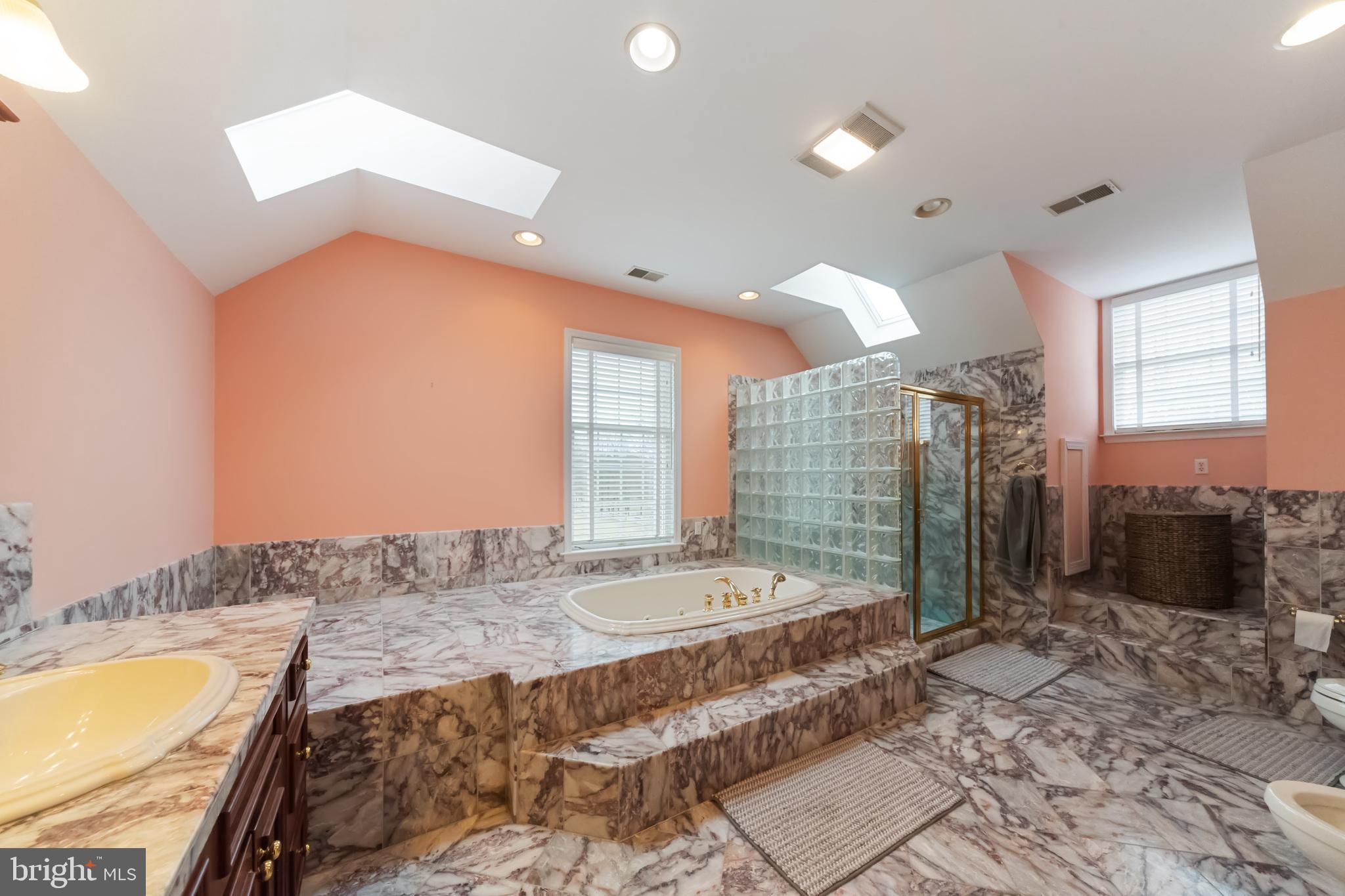 MILLERSVILLE - Residential