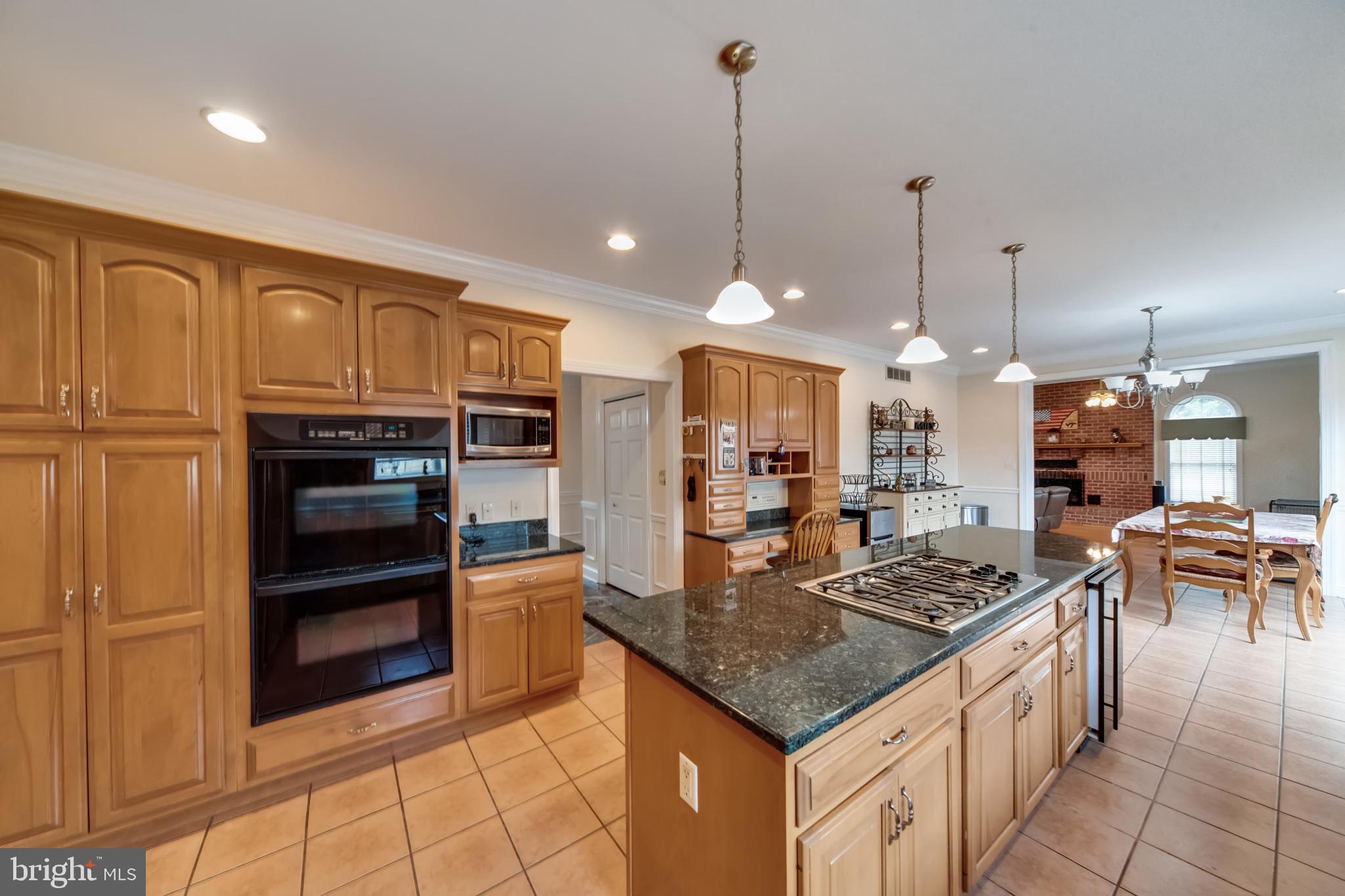 MILLERSVILLE - Residential