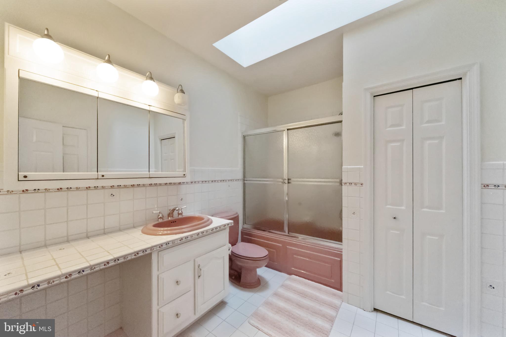 MILLERSVILLE - Residential