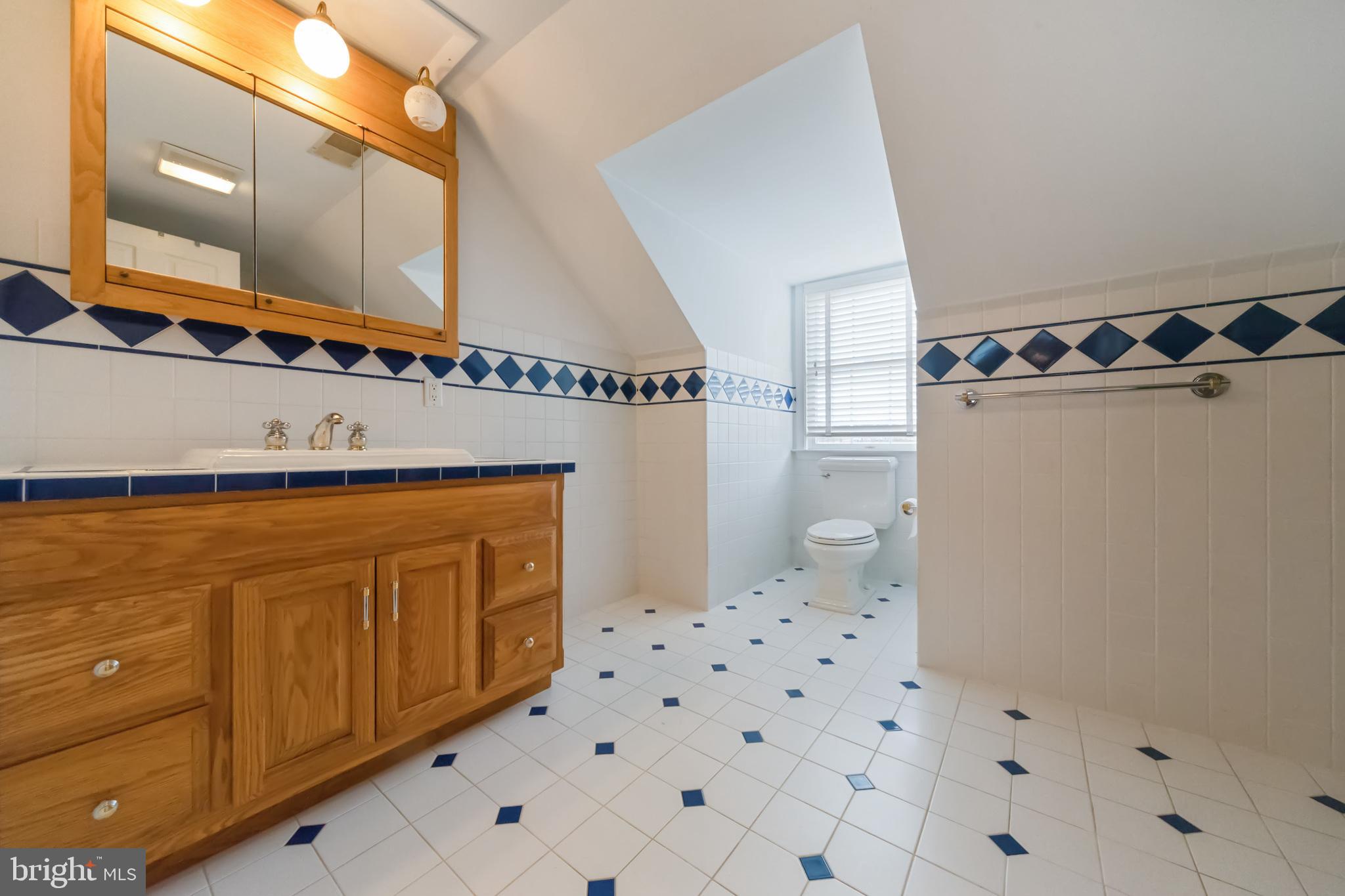 MILLERSVILLE - Residential