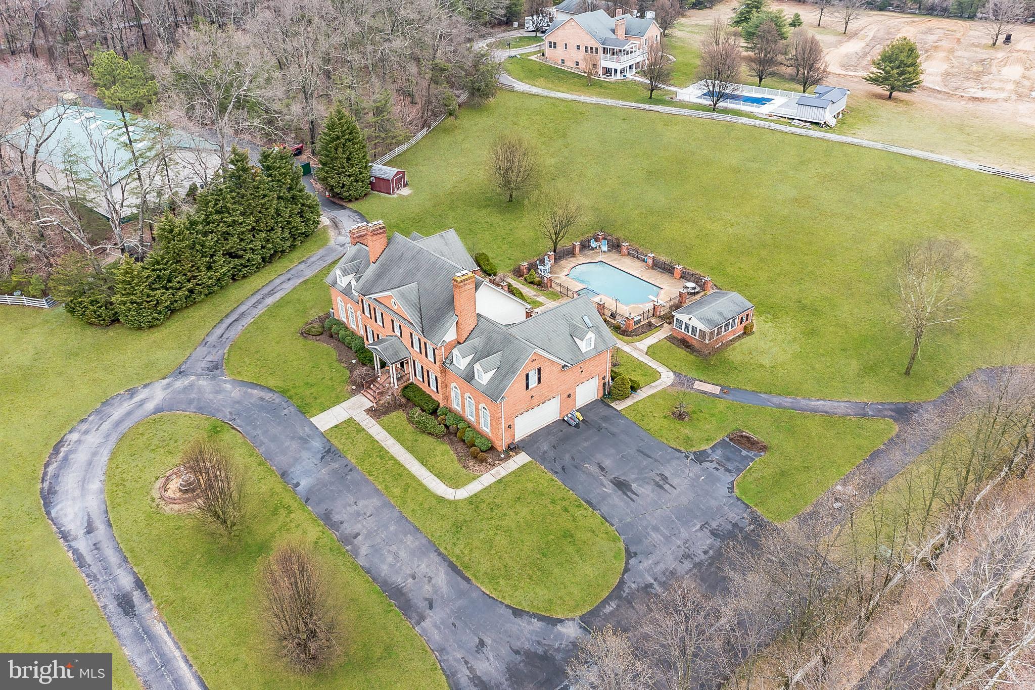 MILLERSVILLE - Residential