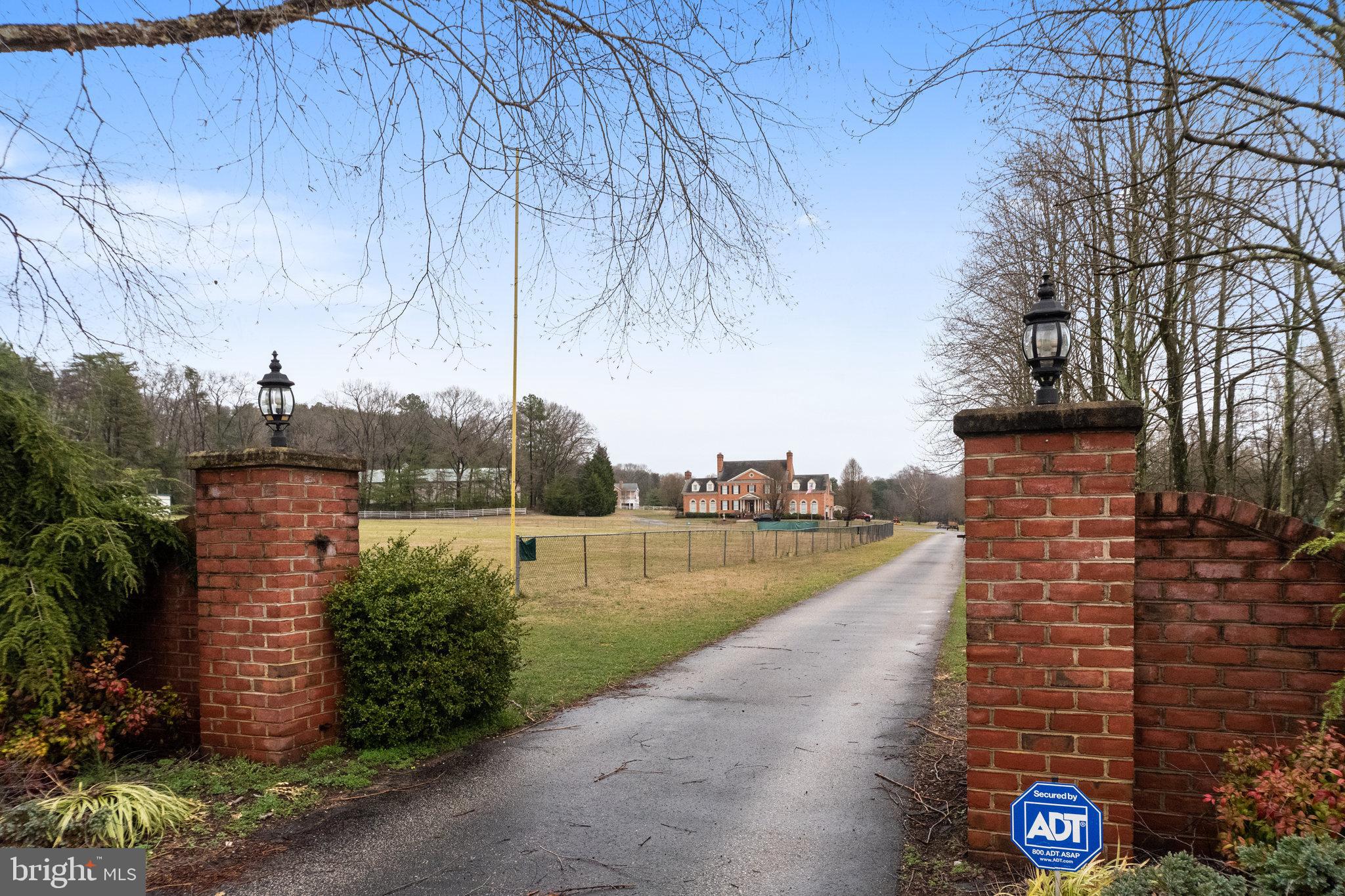 MILLERSVILLE - Residential