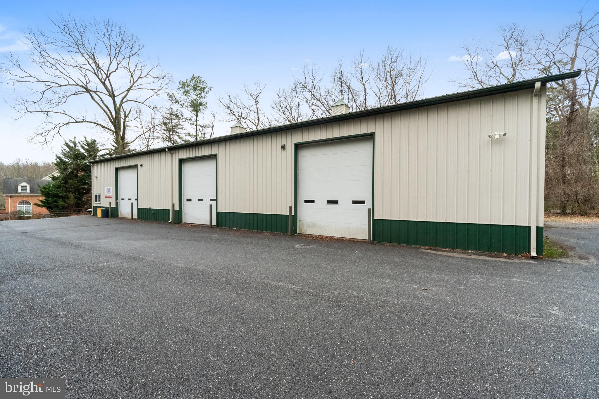 MILLERSVILLE - Residential