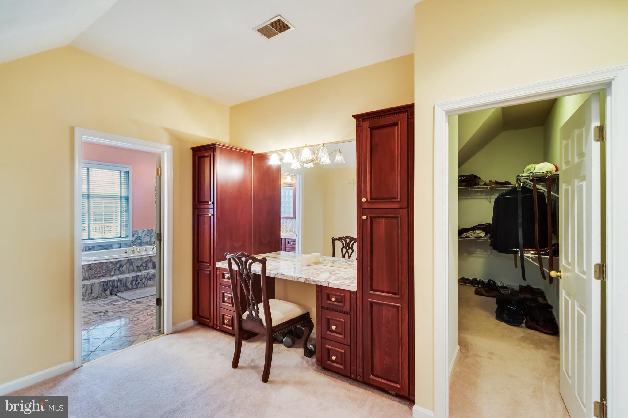 MILLERSVILLE - Residential