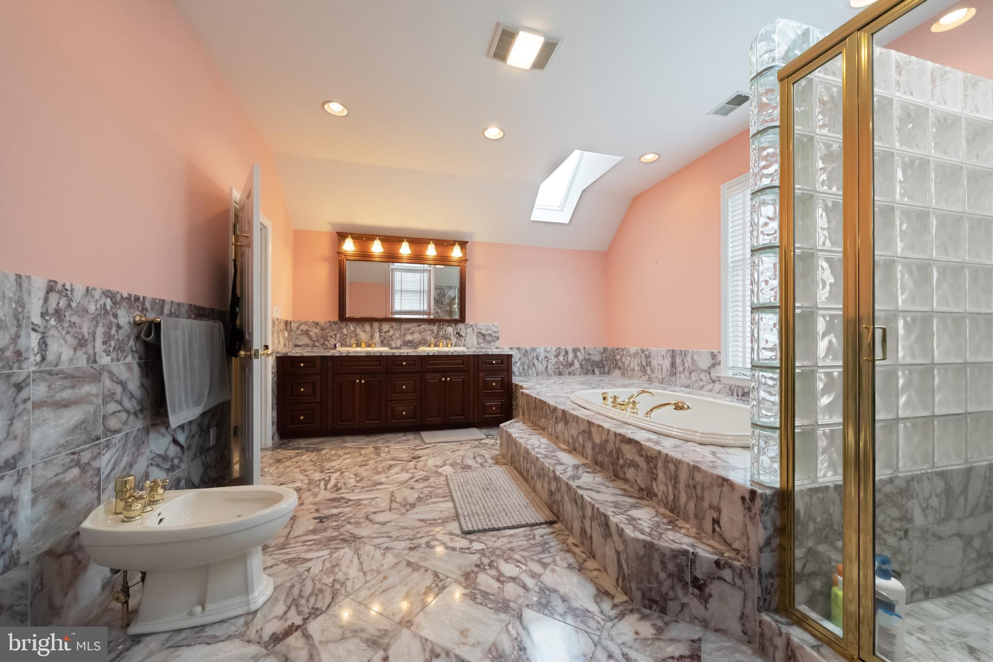 MILLERSVILLE - Residential