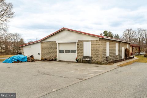 425 W MAIN STREET EPHRATA PA 17522