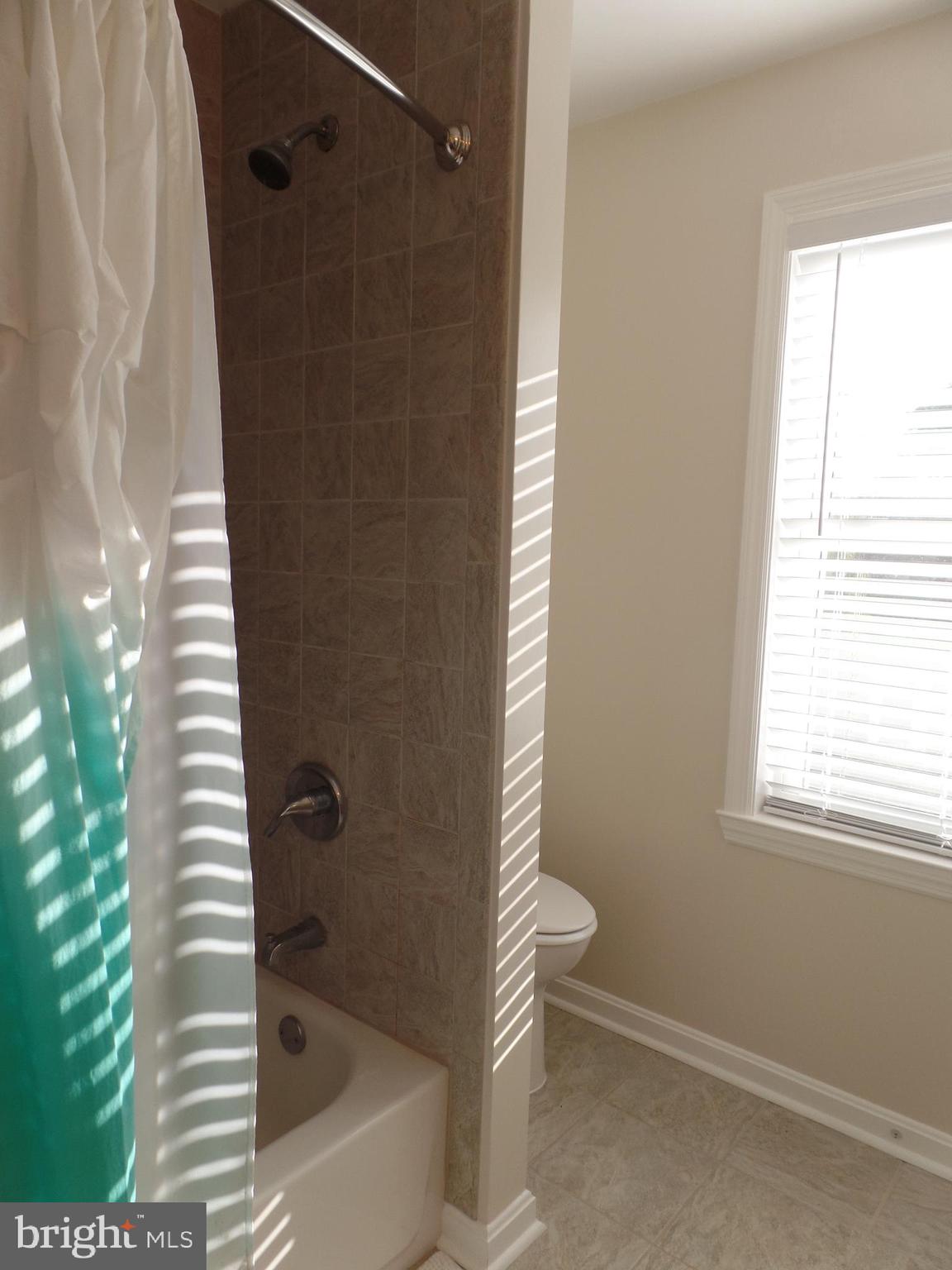 PLEASANT VALLEY - Residential Lease