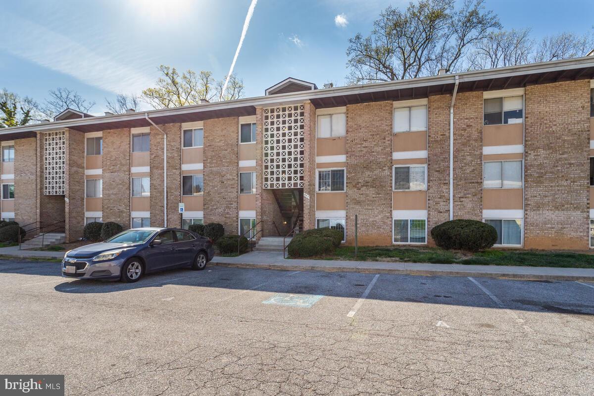 BROOKSIDE CONDOMINIUMS - Residential