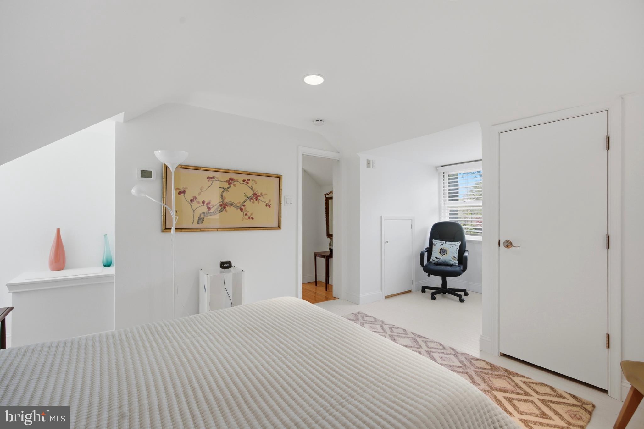 ROSEDALE - Residential