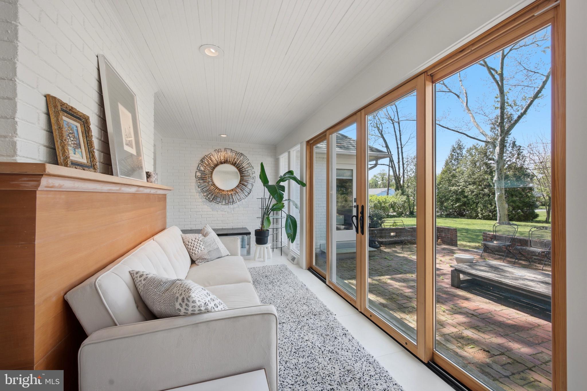 ROSEDALE - Residential
