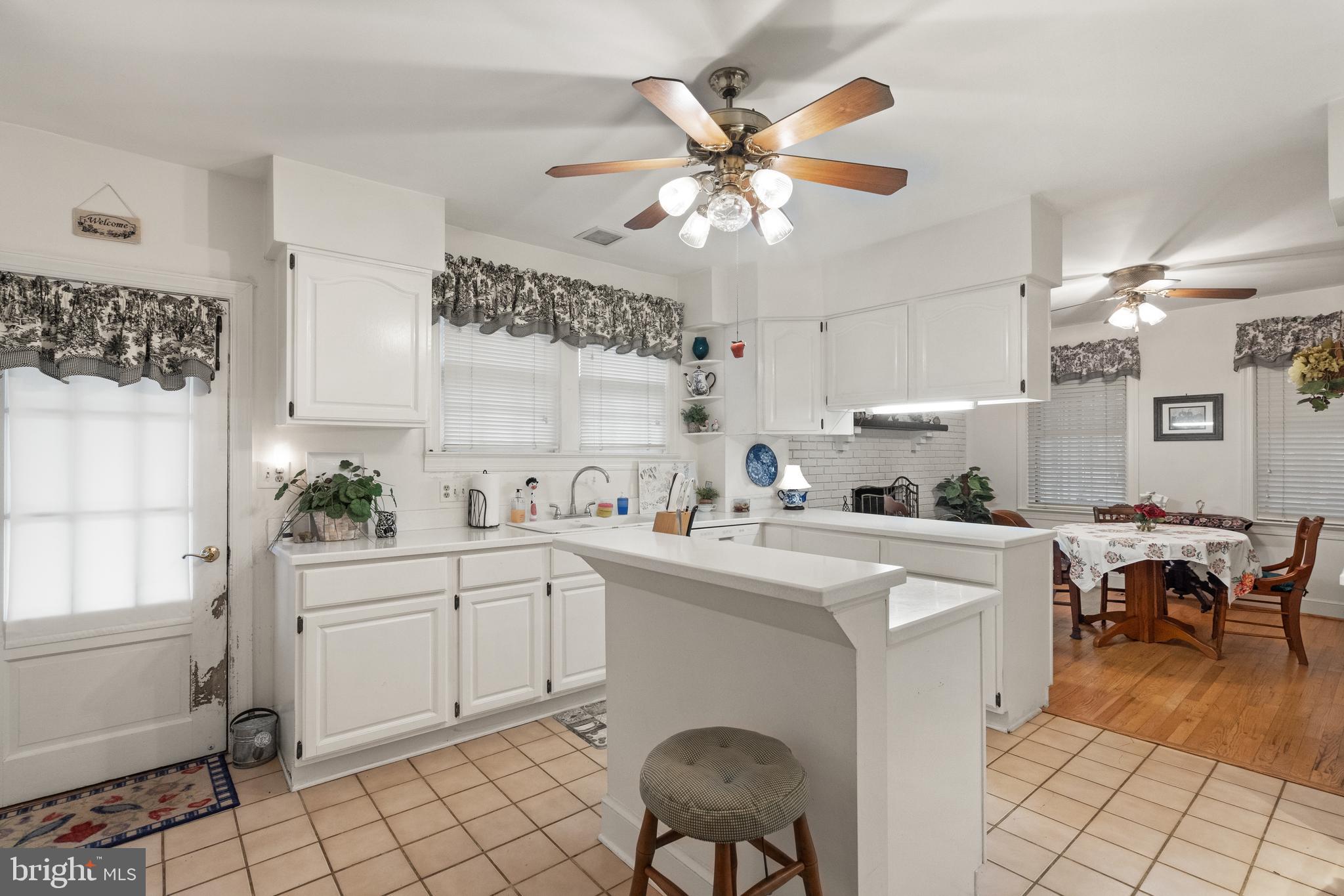 NOKESVILLE - Residential