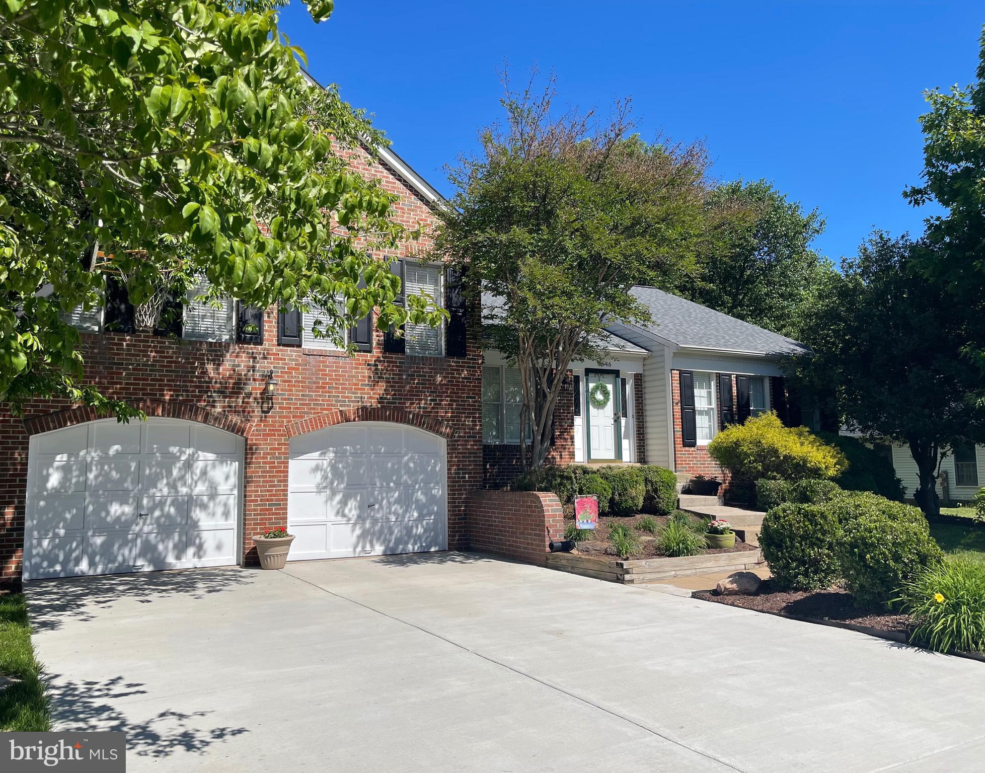 8646 BANNERWOOD DRIVE