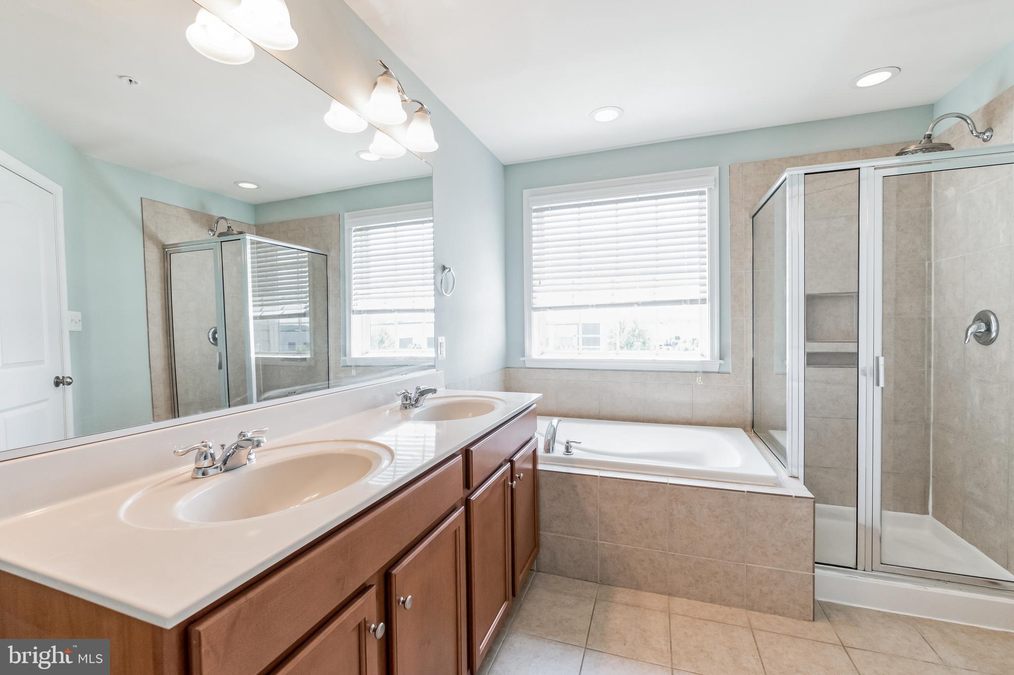 MANORS AT BALLENGER CREEK - Residential Lease