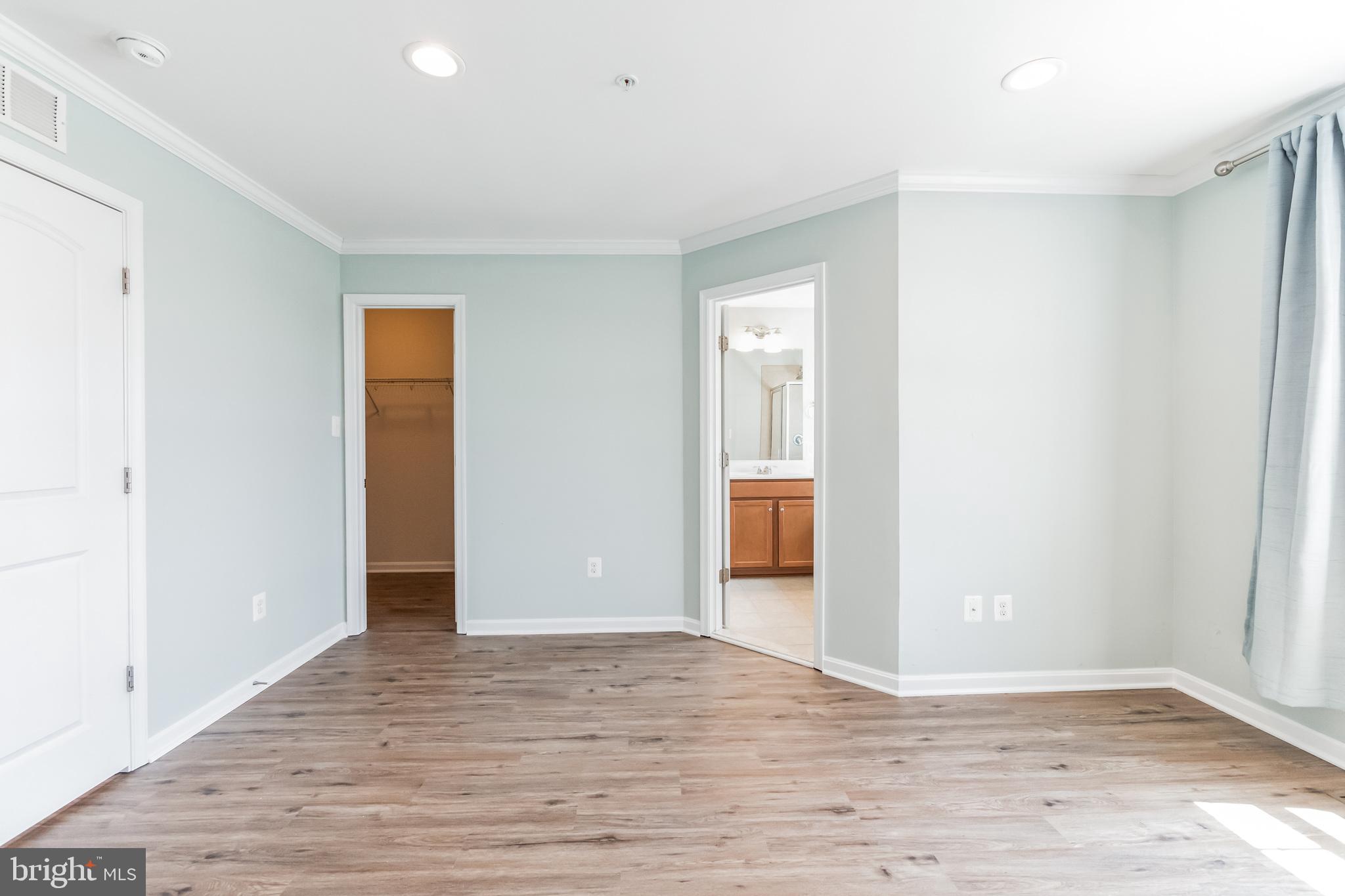 MANORS AT BALLENGER CREEK - Residential Lease