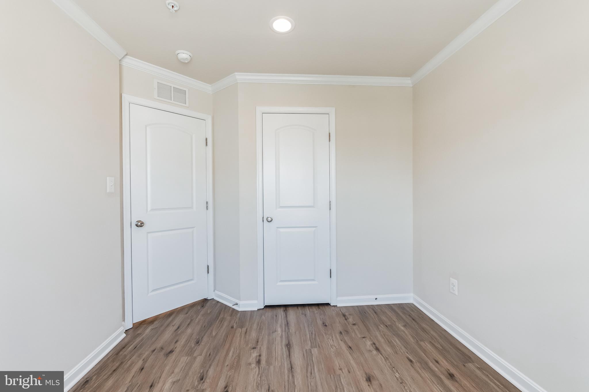 MANORS AT BALLENGER CREEK - Residential Lease