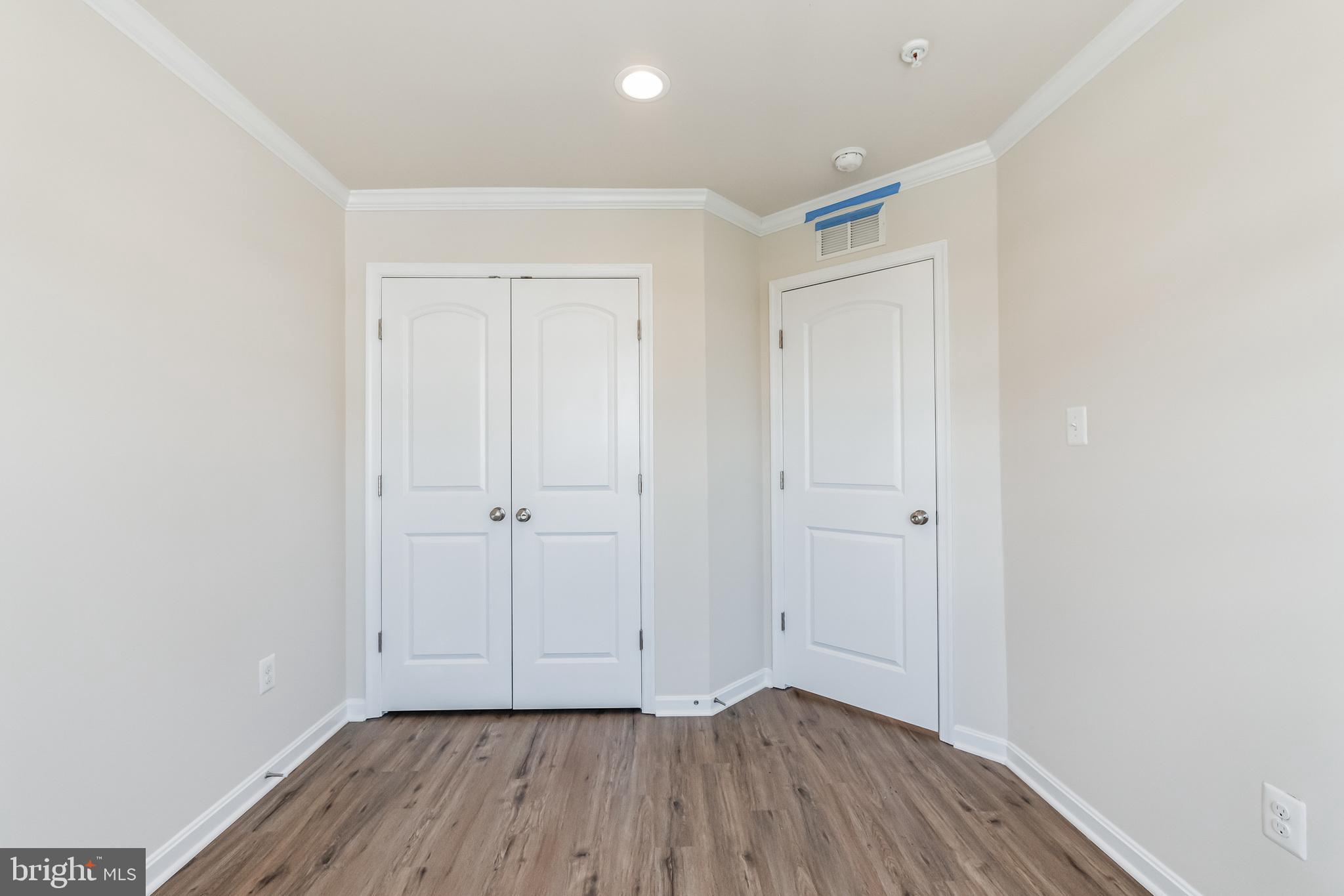 MANORS AT BALLENGER CREEK - Residential Lease