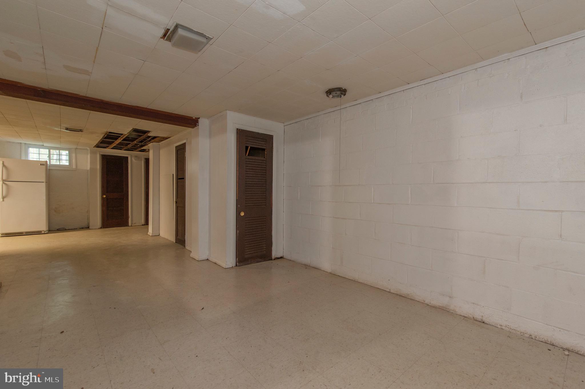 IDLEWOOD - Residential