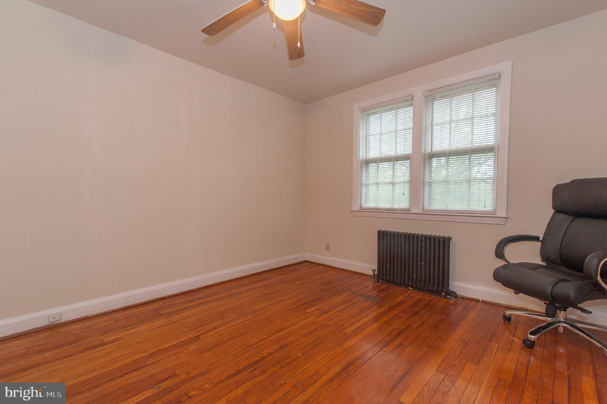 IDLEWOOD - Residential