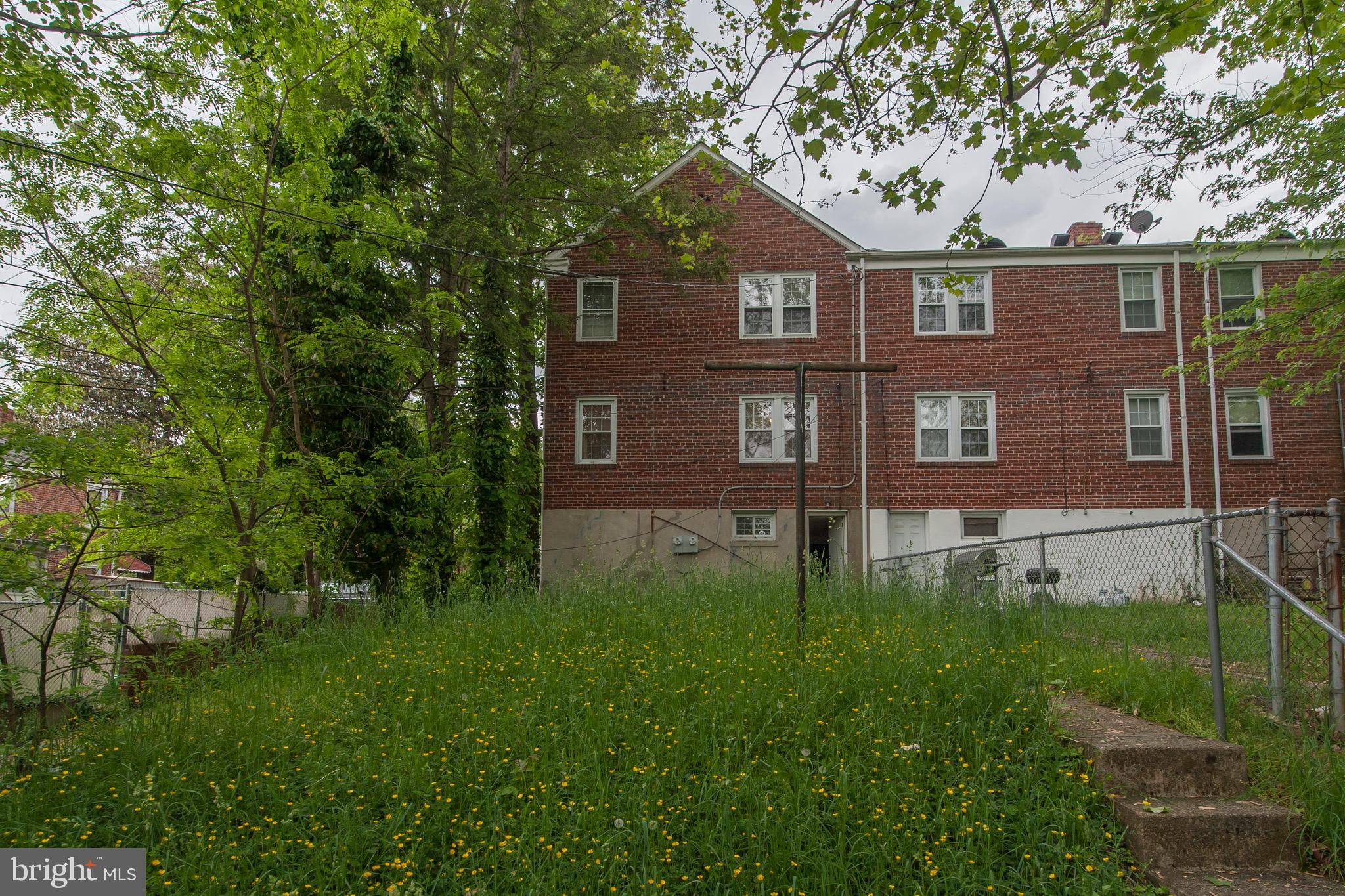 IDLEWOOD - Residential