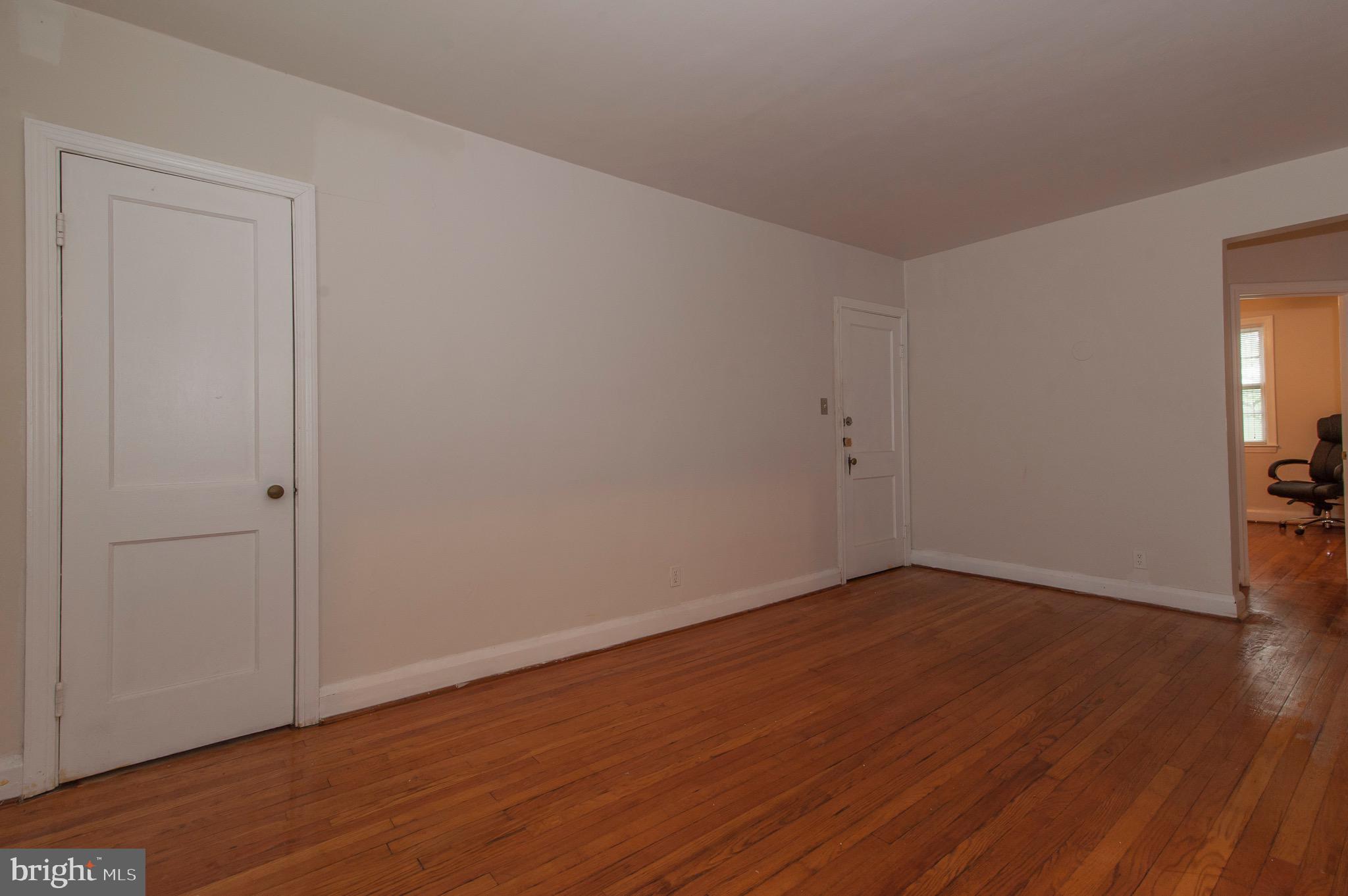 IDLEWOOD - Residential