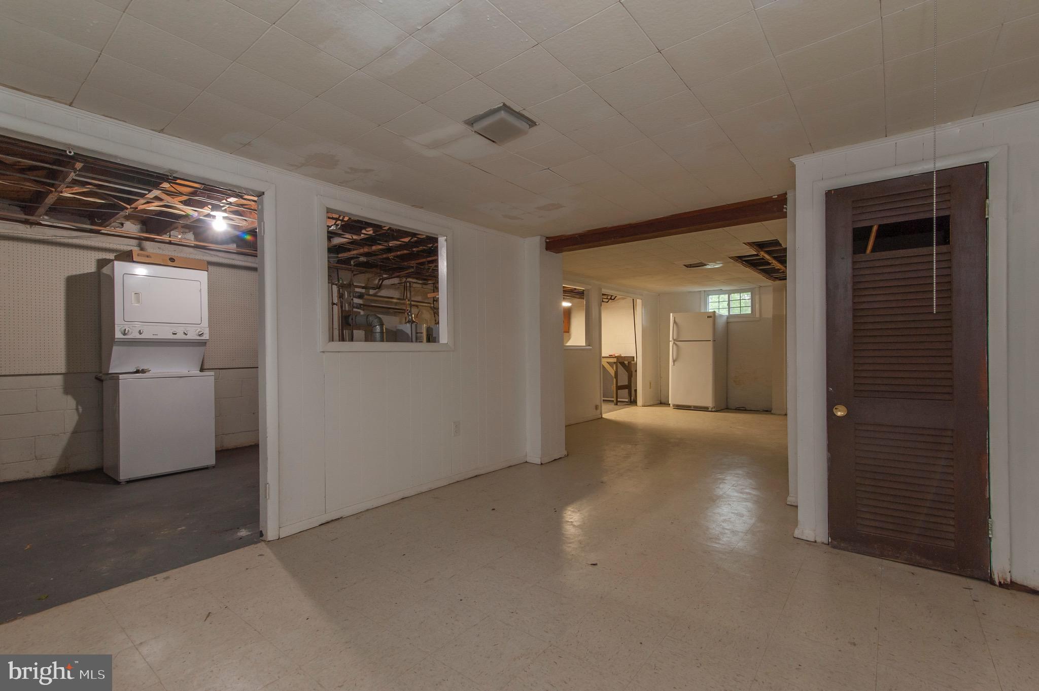 IDLEWOOD - Residential